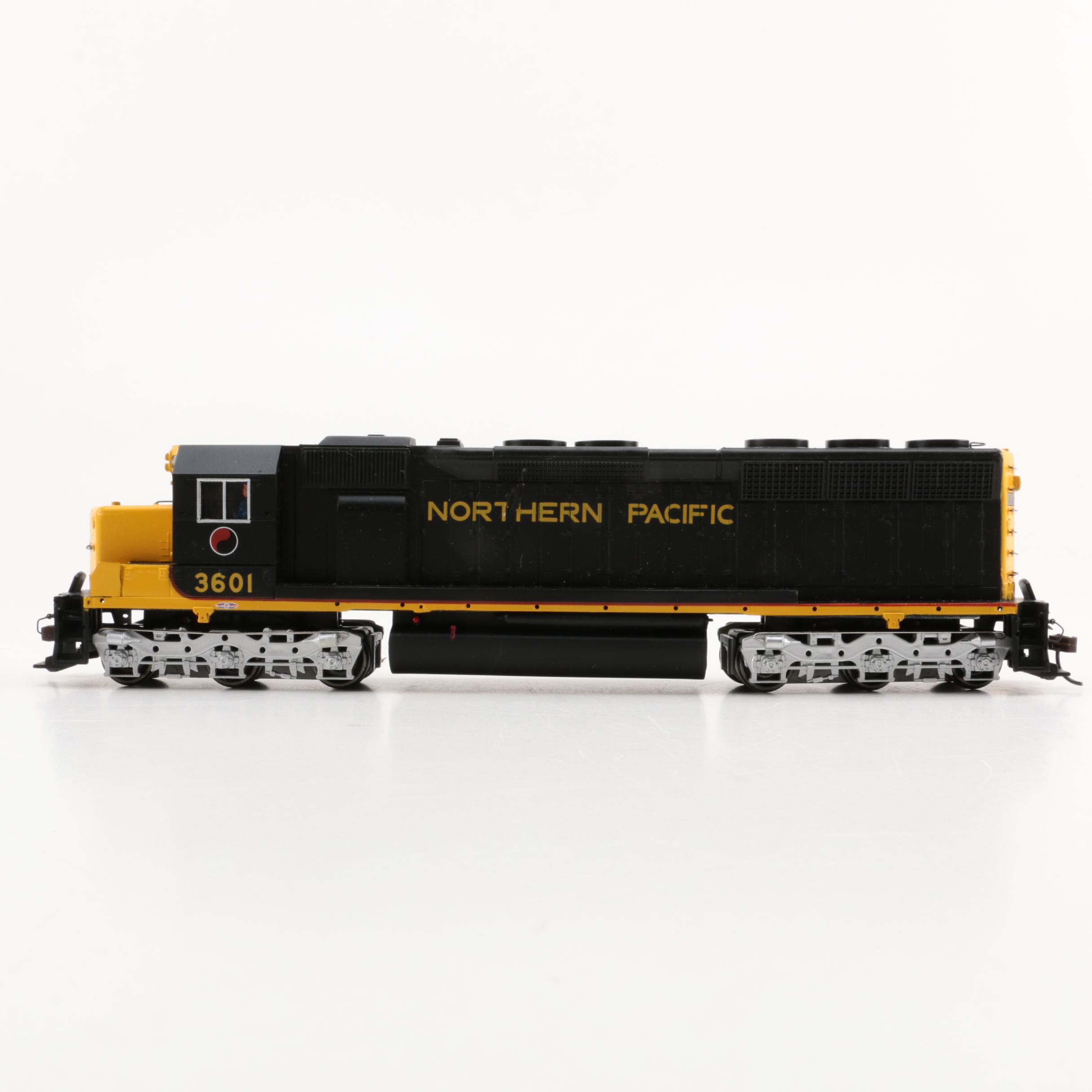 Spectrum Bachmann HO Scale Northern Pacific Diesel Engine 