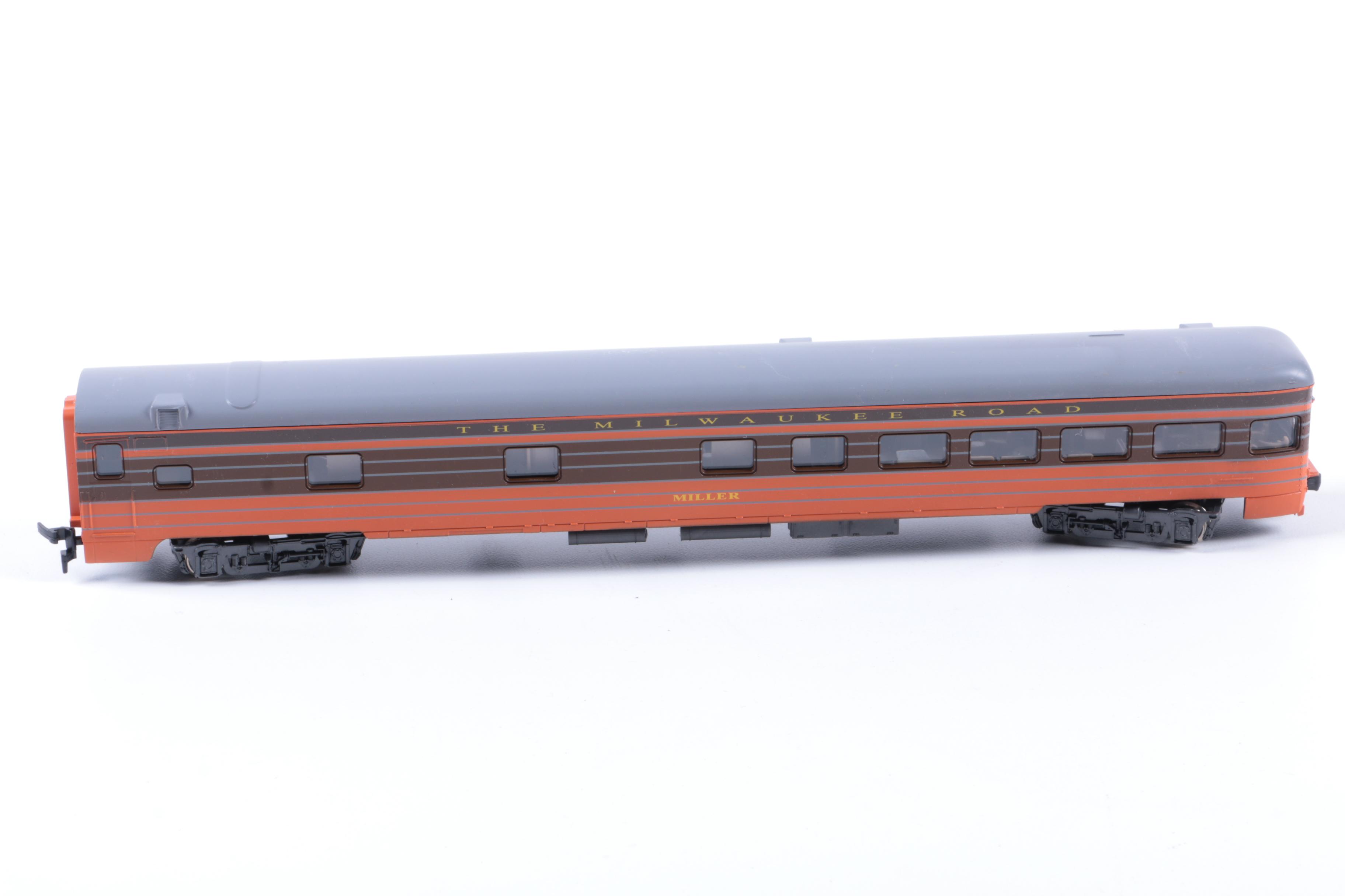 Rivarossi Milwaukee Road Hiawatha Passenger Train Cars EBTH