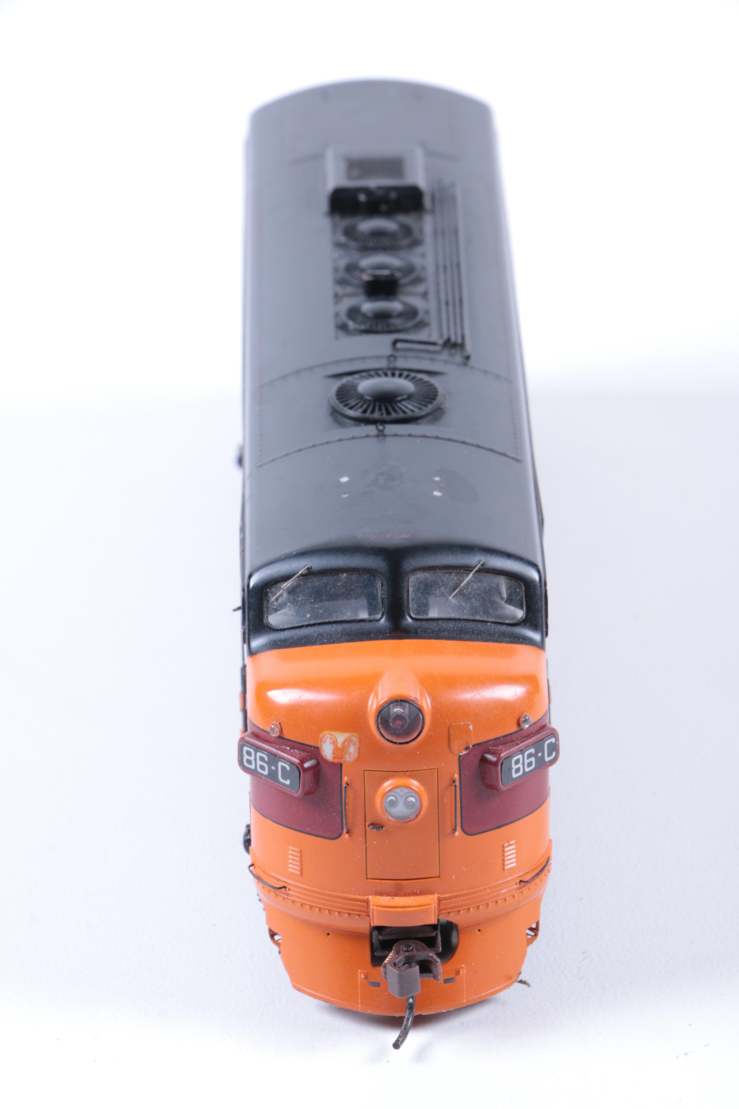 Rivarossi Milwaukee Road Hiawatha Passenger Train Cars EBTH