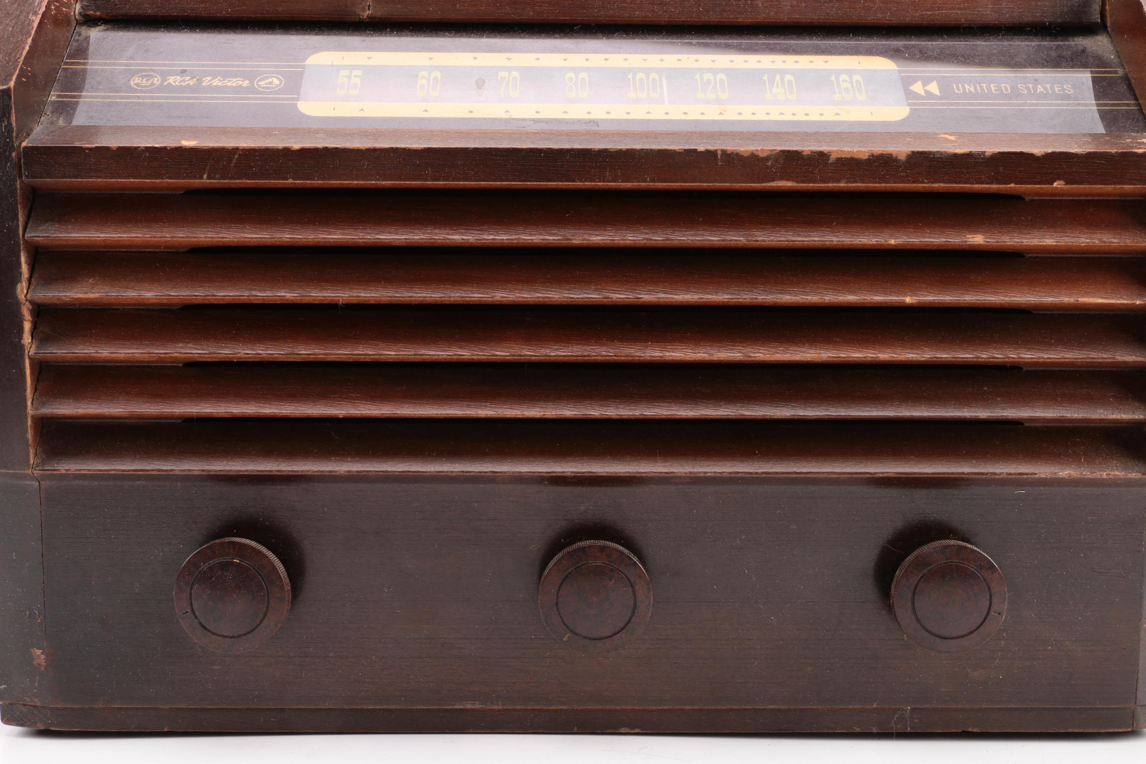 Vintage RCA Victor Tube Radio | EBTH