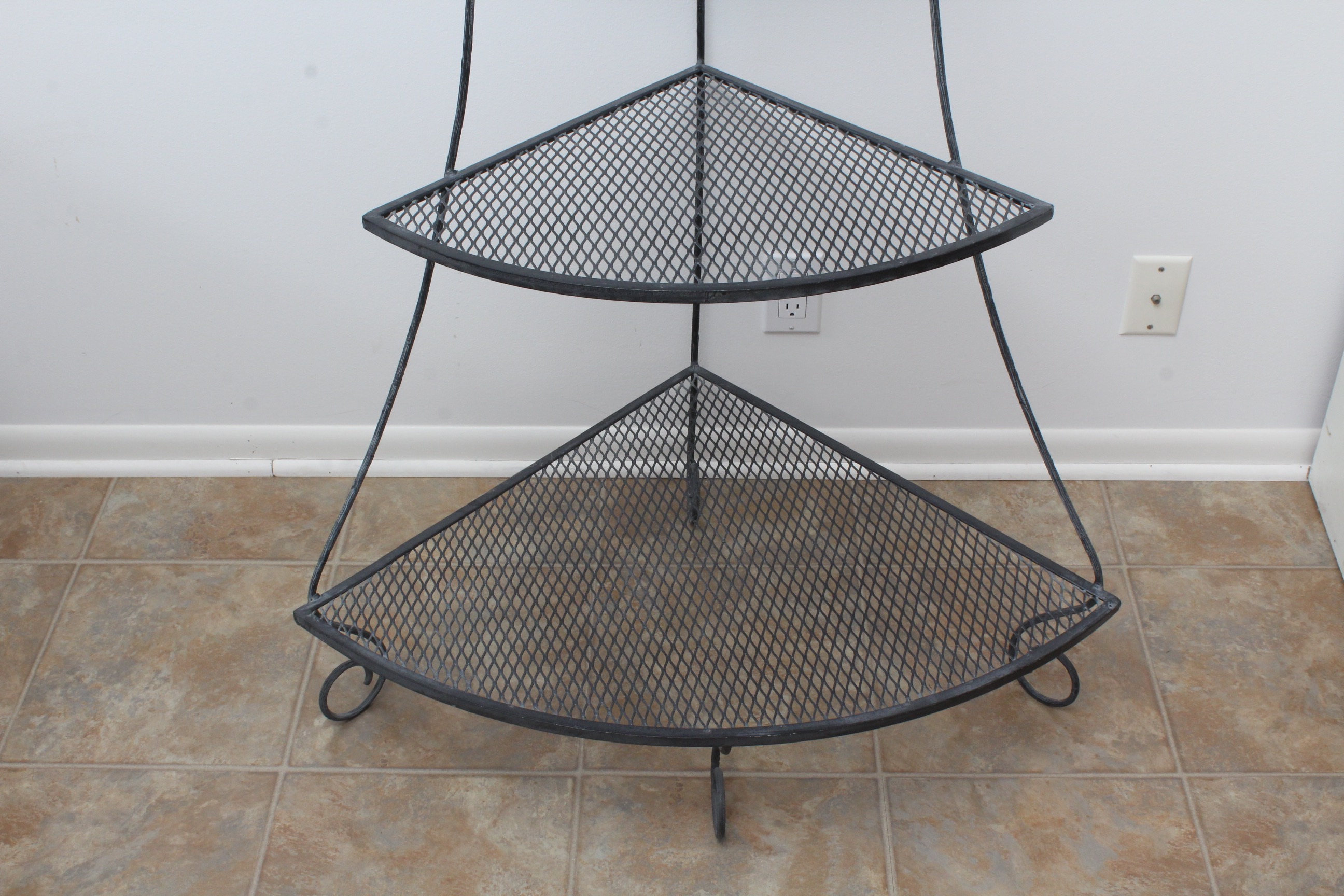 Vintage Wrought Iron Corner Shelf EBTH