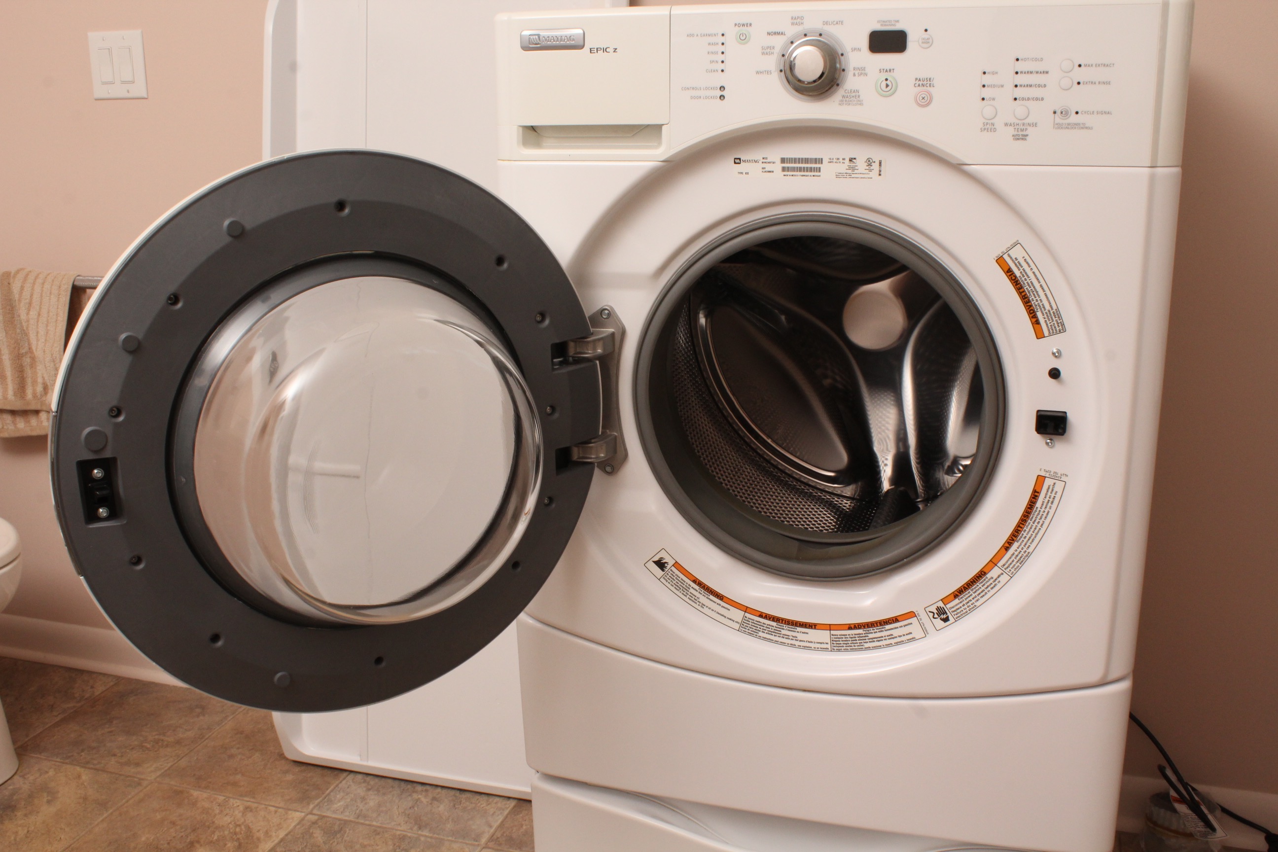 Maytag Epic Z Washing Machine With Pedestal and Work Surface EBTH