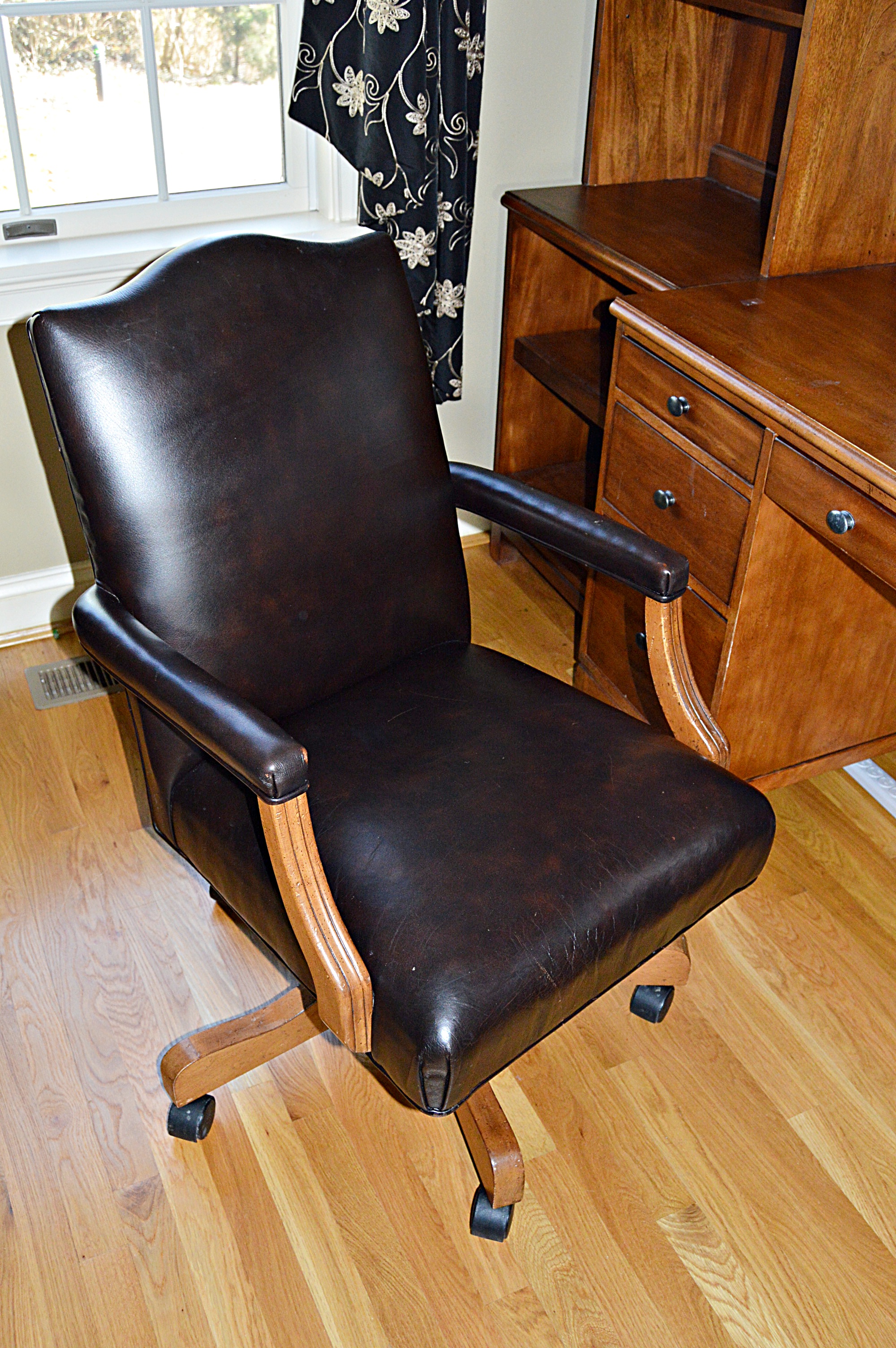 Ethan Allen Home Office and Leather Desk Chair EBTH