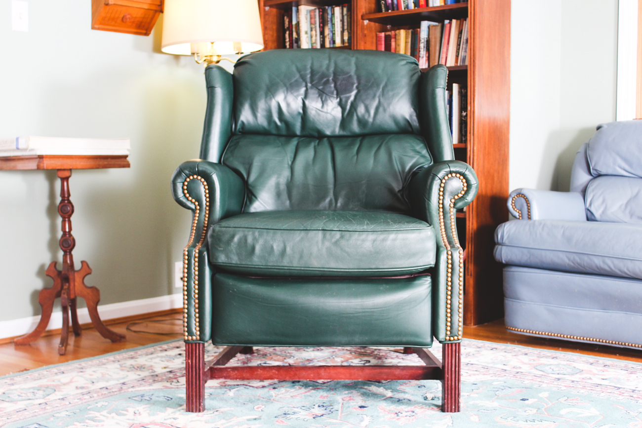Thomasville Wingback Recliner EBTH