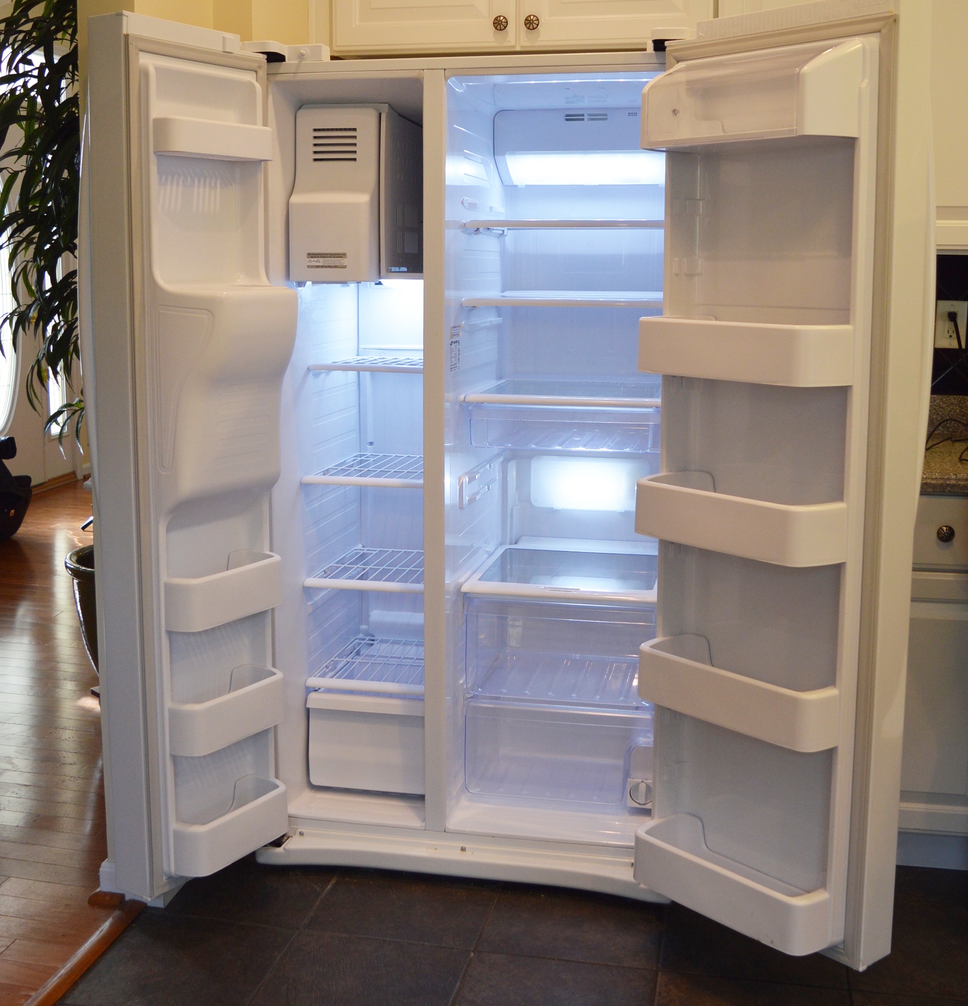 Samsung White Side by Side Refrigerator Freezer EBTH