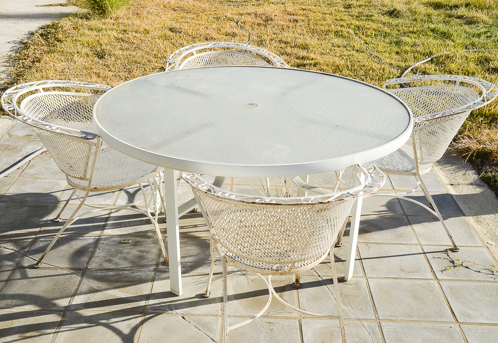 White Wrought Iron Outdoor Table with Four Chairs EBTH