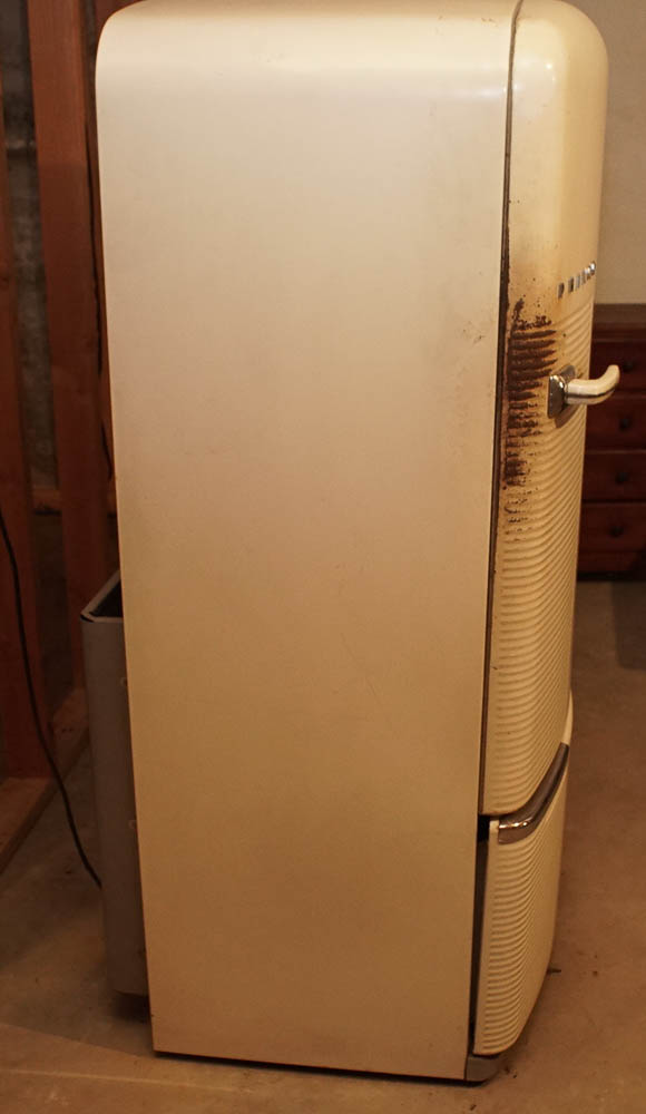 Vintage 1950s Philco Refrigerator EBTH