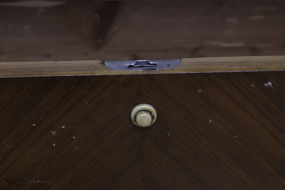 Art Deco Style Cedar Chest by Roos Chests EBTH