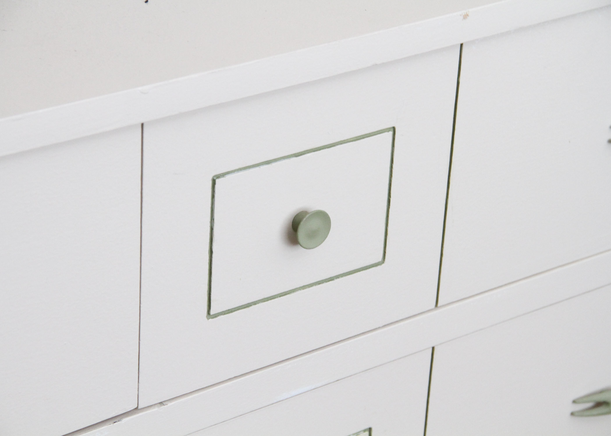 Mid Century Modern White Low Chest of Drawers EBTH