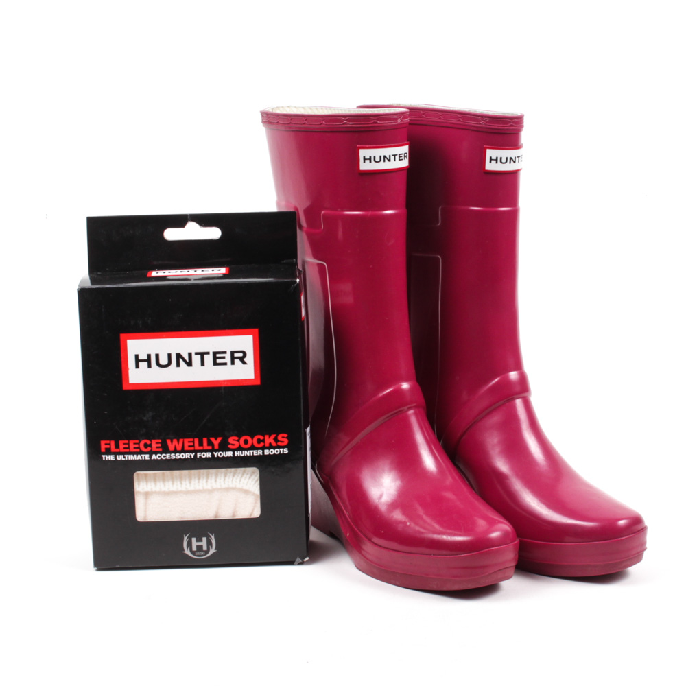 raspberry hunter boots