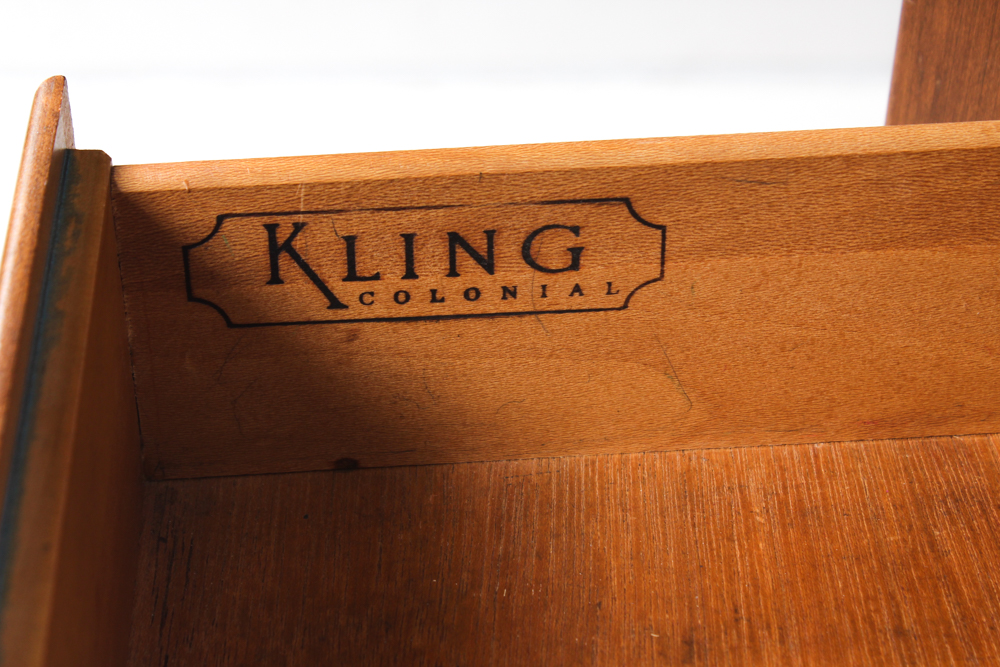 Kling Colonial Corner Side Table EBTH