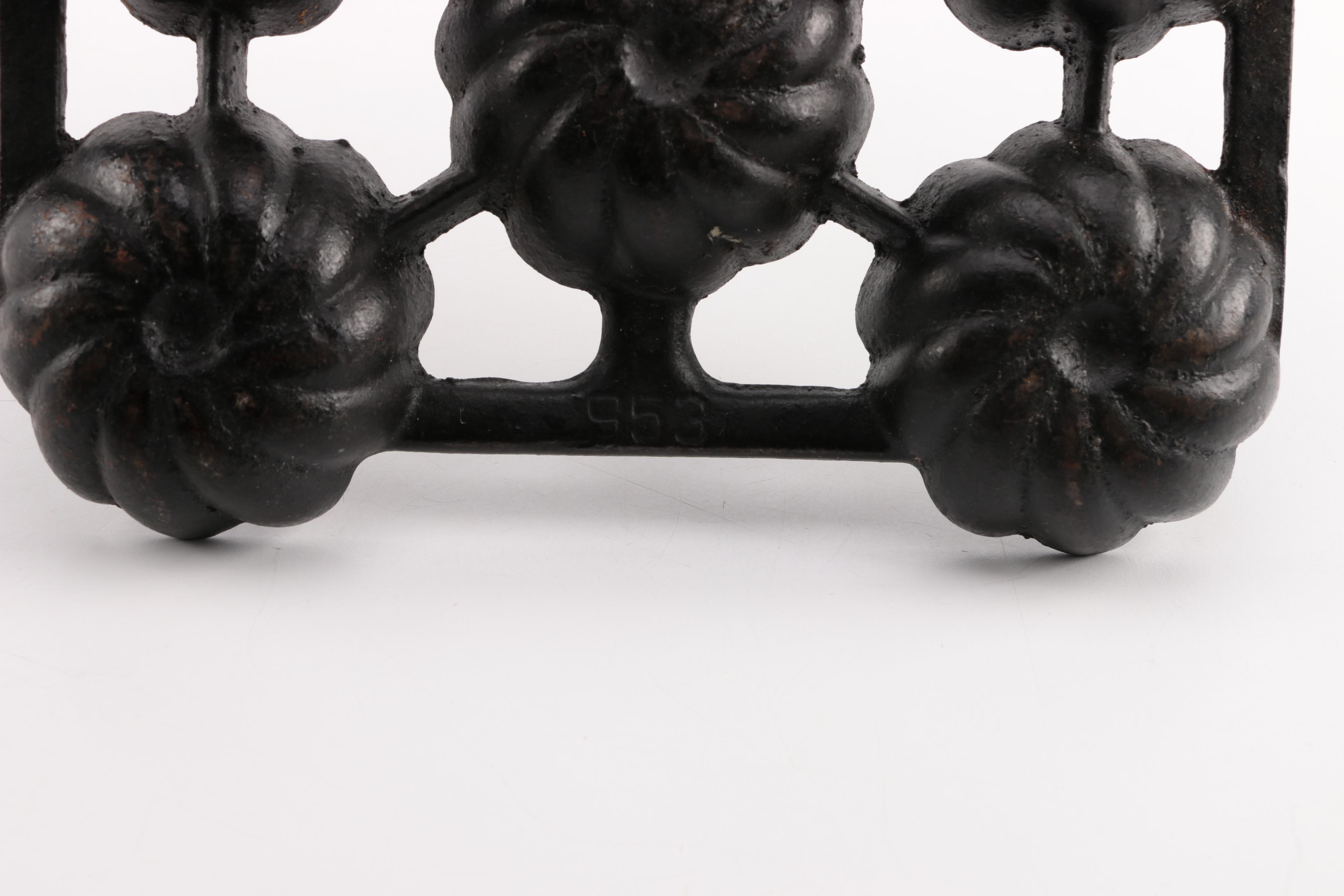 Griswold Cast Iron Cake Molds EBTH