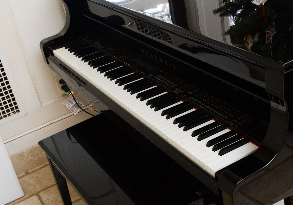 Kurzweil Mark 152 Digital Baby Grand Piano with Bench EBTH
