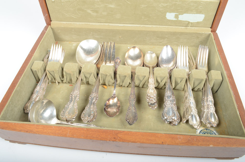 1847 Rogers Bros. "Heritage" Silver Plate Flatware Collection EBTH