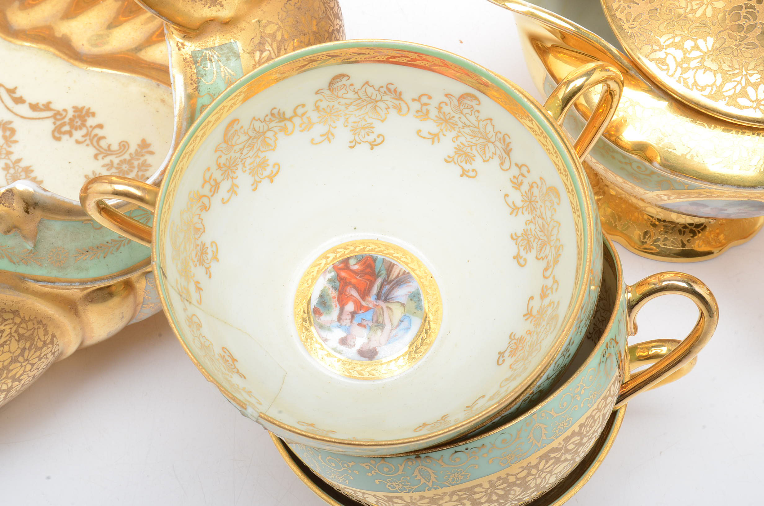 Collection of Le Mieux China | EBTH