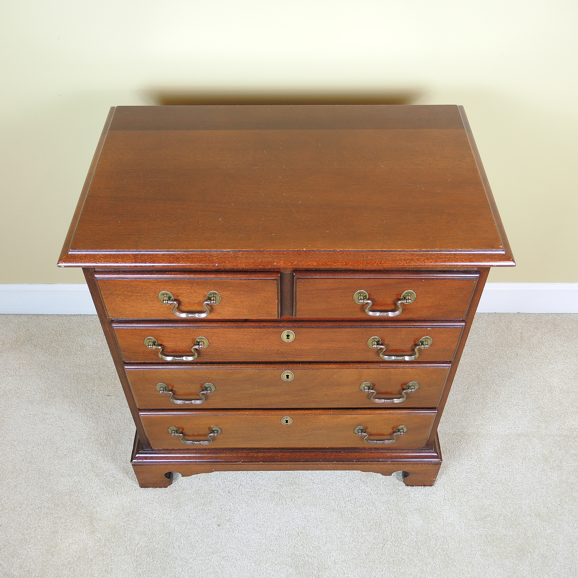 LinkTaylor Heirloom Solid Mahogany Chest of Drawers EBTH
