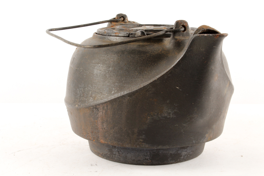 Lithgow Mfg. Co. Louisville, KY Cast Iron Kettle EBTH