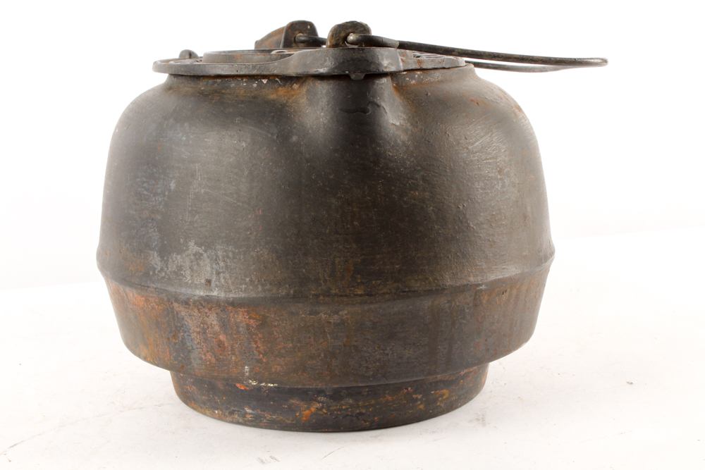 Lithgow Mfg. Co. Louisville, KY Cast Iron Kettle EBTH