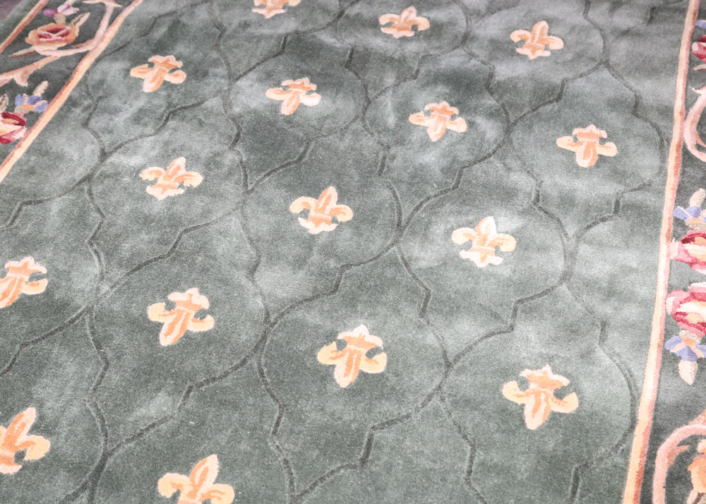 Royal Palace Tufted Wool Area Rug EBTH