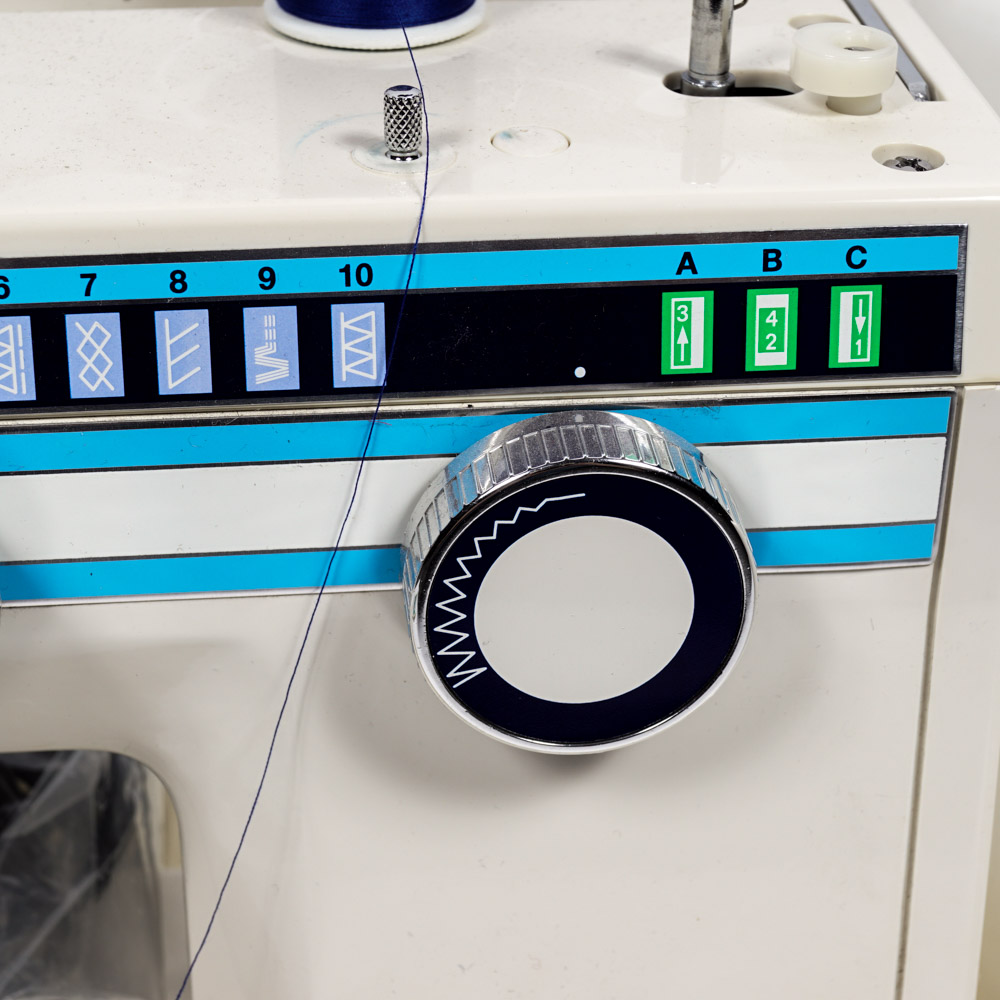 Necchi 3537 Sewing Machine EBTH