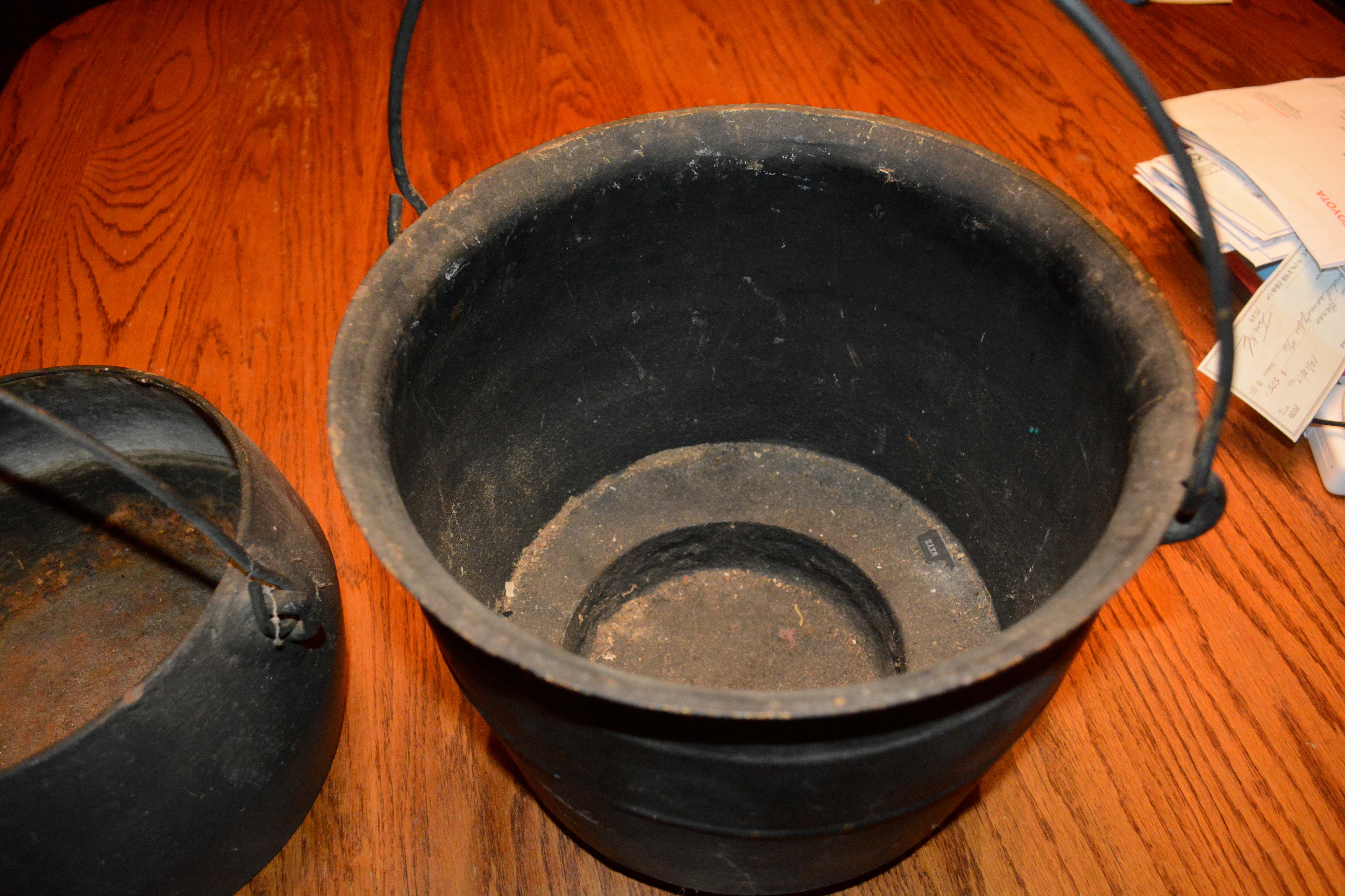 Pairing of Antique Cast Iron Cauldrons EBTH