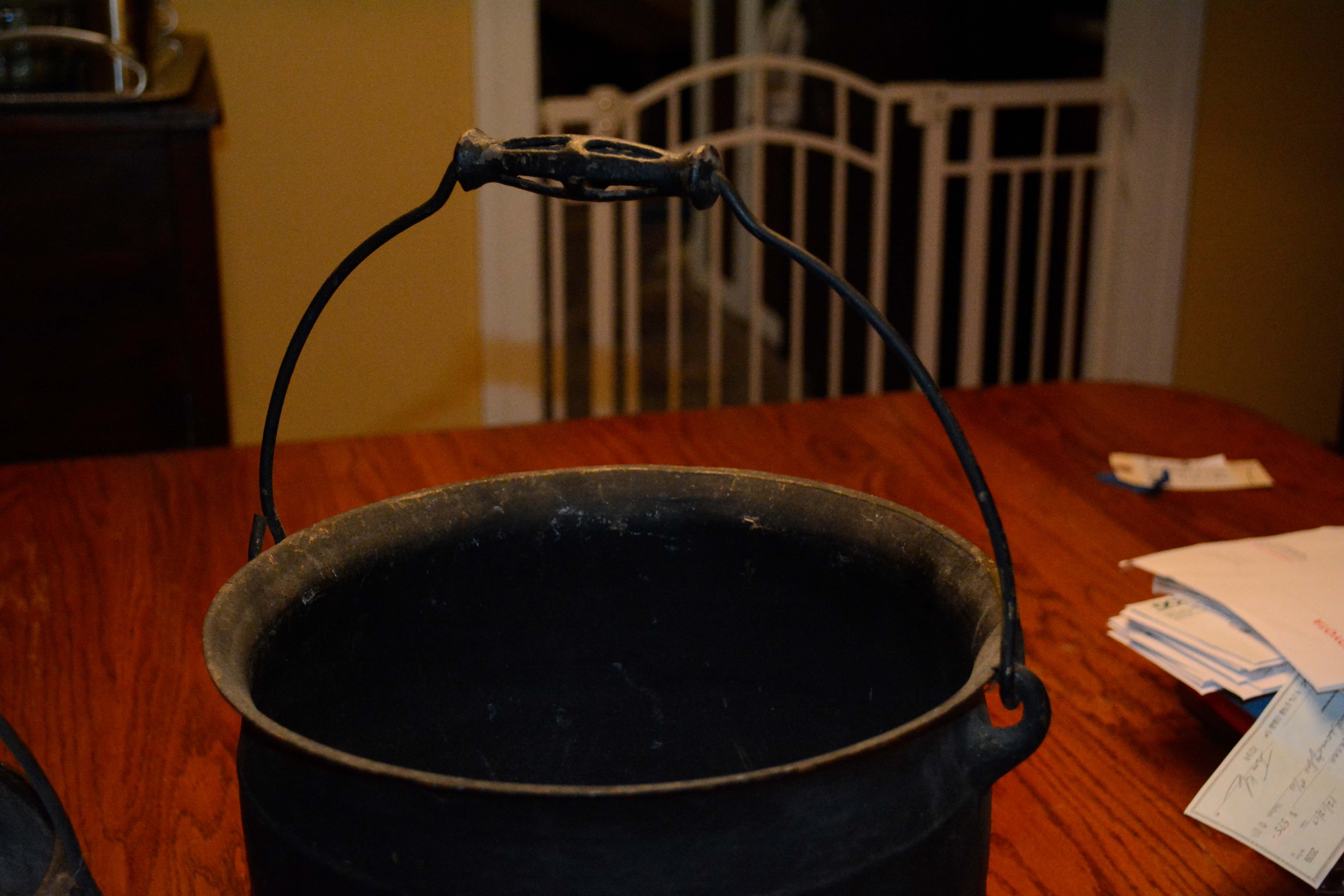 Pairing of Antique Cast Iron Cauldrons EBTH