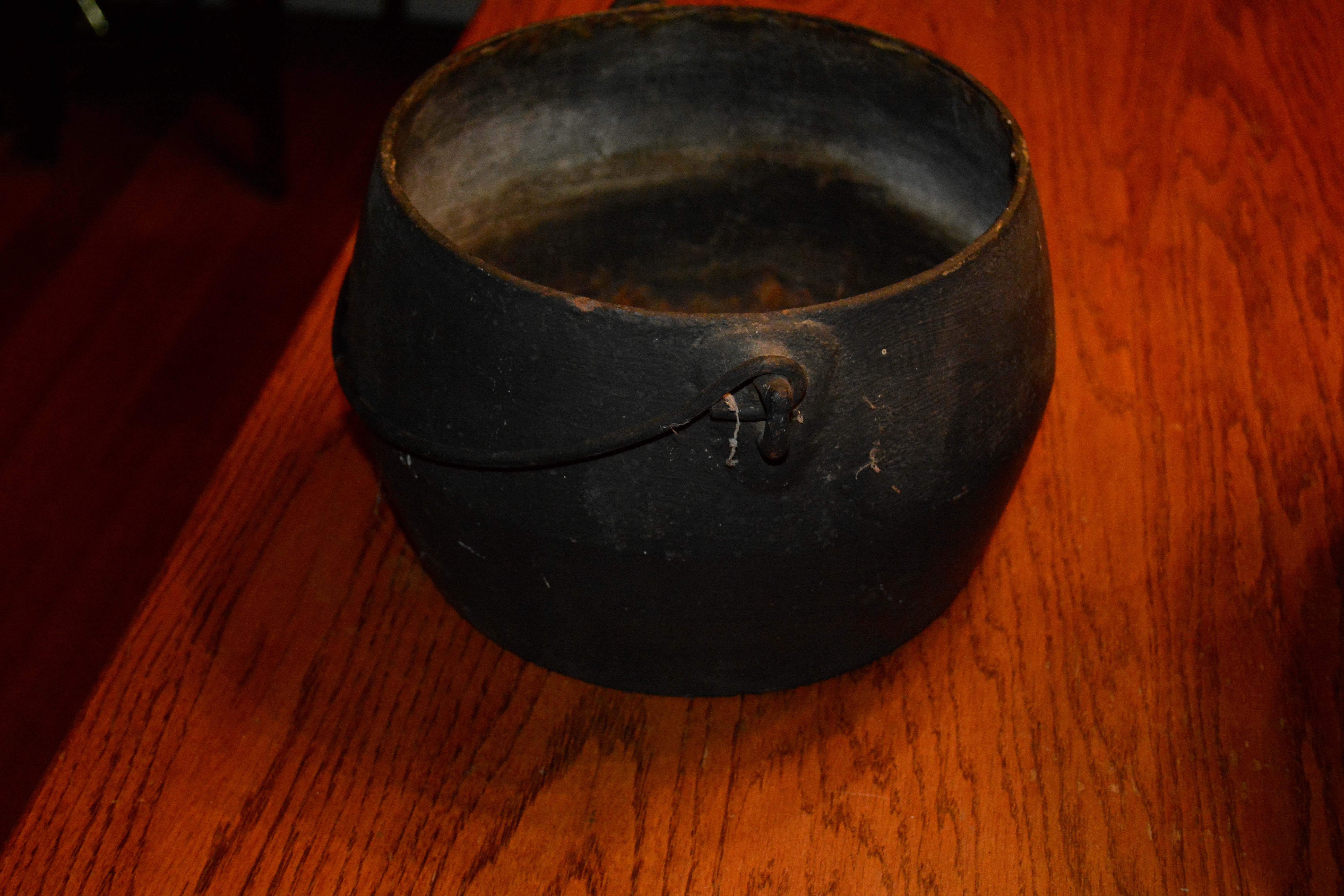 Pairing of Antique Cast Iron Cauldrons EBTH