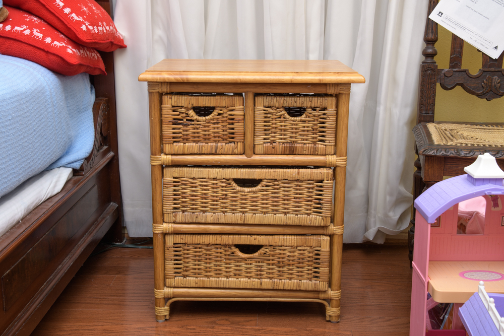 Side Table with Wicker Drawers EBTH