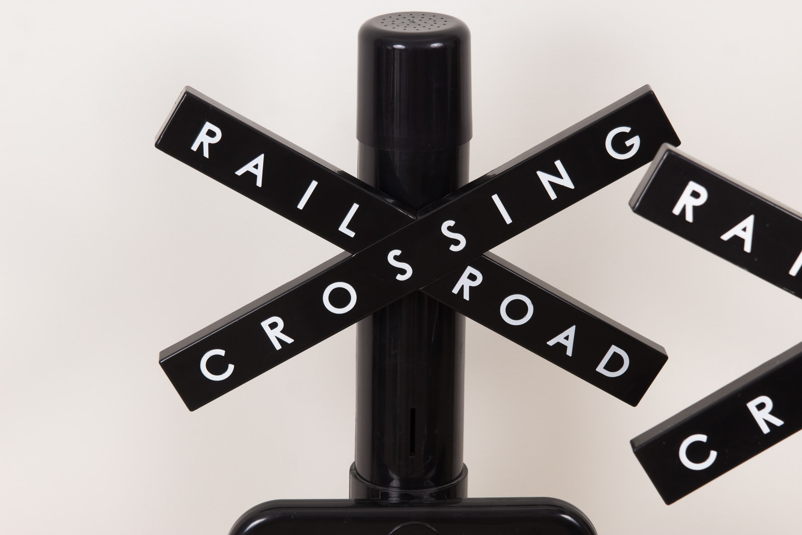 Lionel Railroad Crossing Coin Banks EBTH