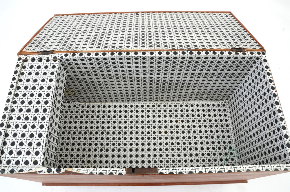 Antique Pine Dovetail Blanket Chest EBTH