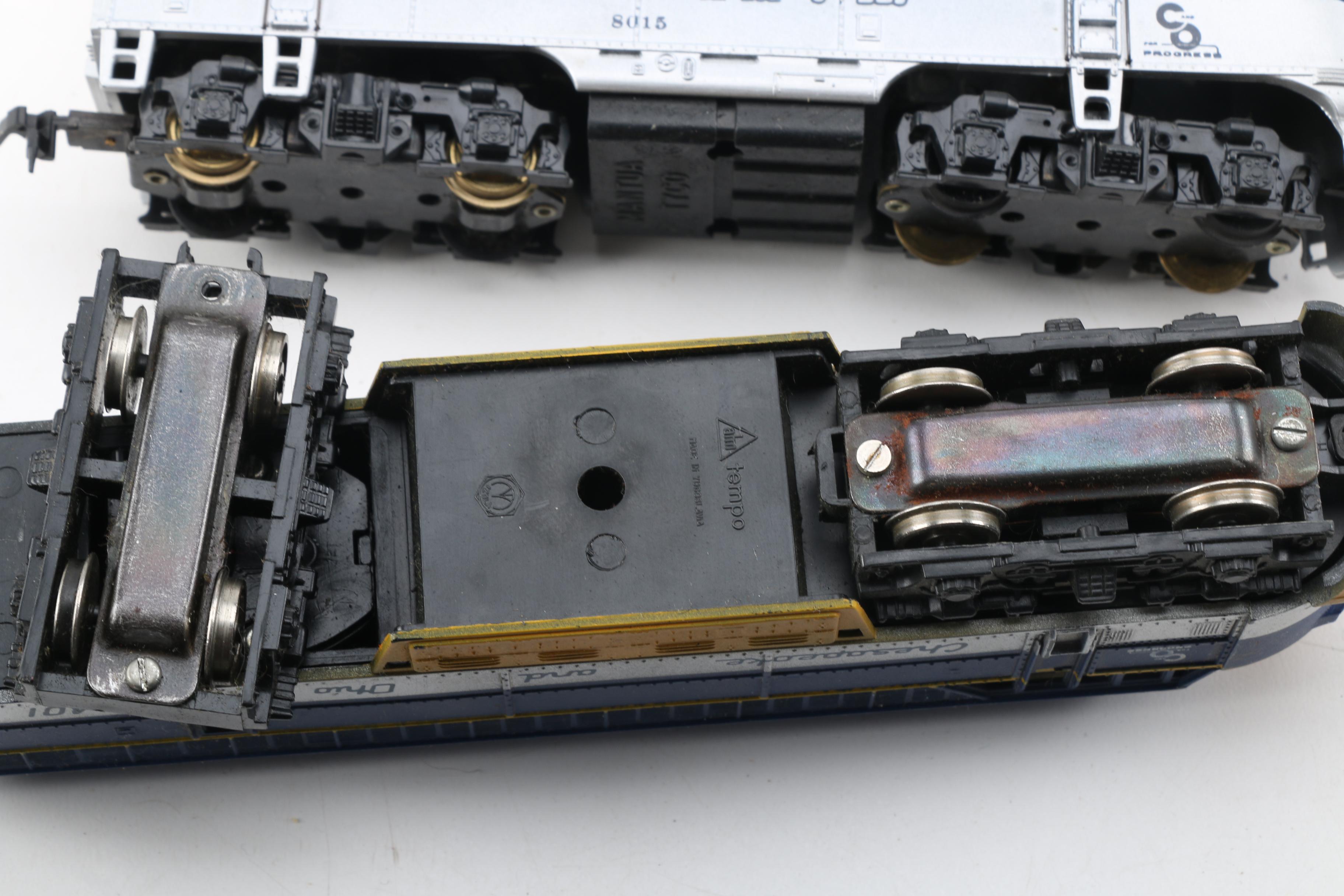 HO Scale Chesapeake and Ohio Passenger Trains and Diesel Engines EBTH