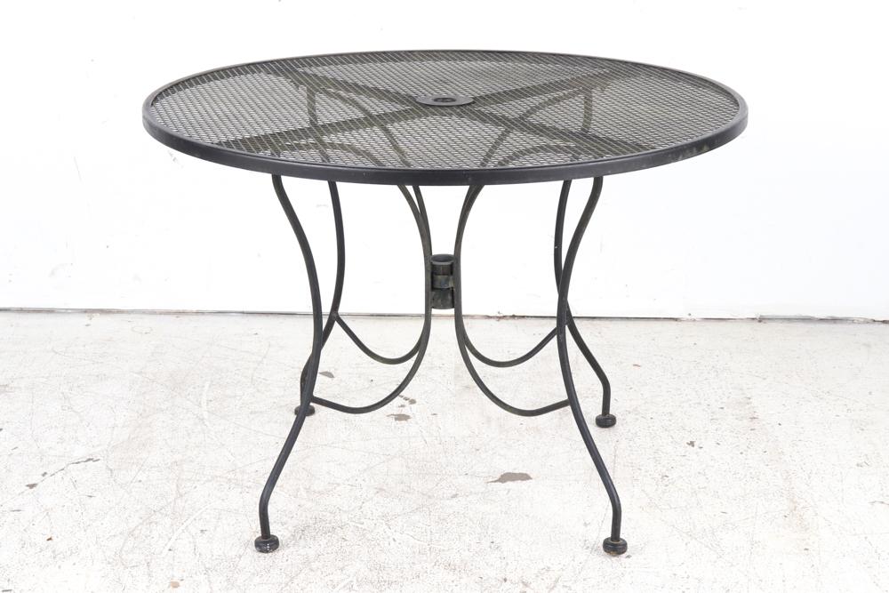 Black Metal Patio Table and Armchairs EBTH