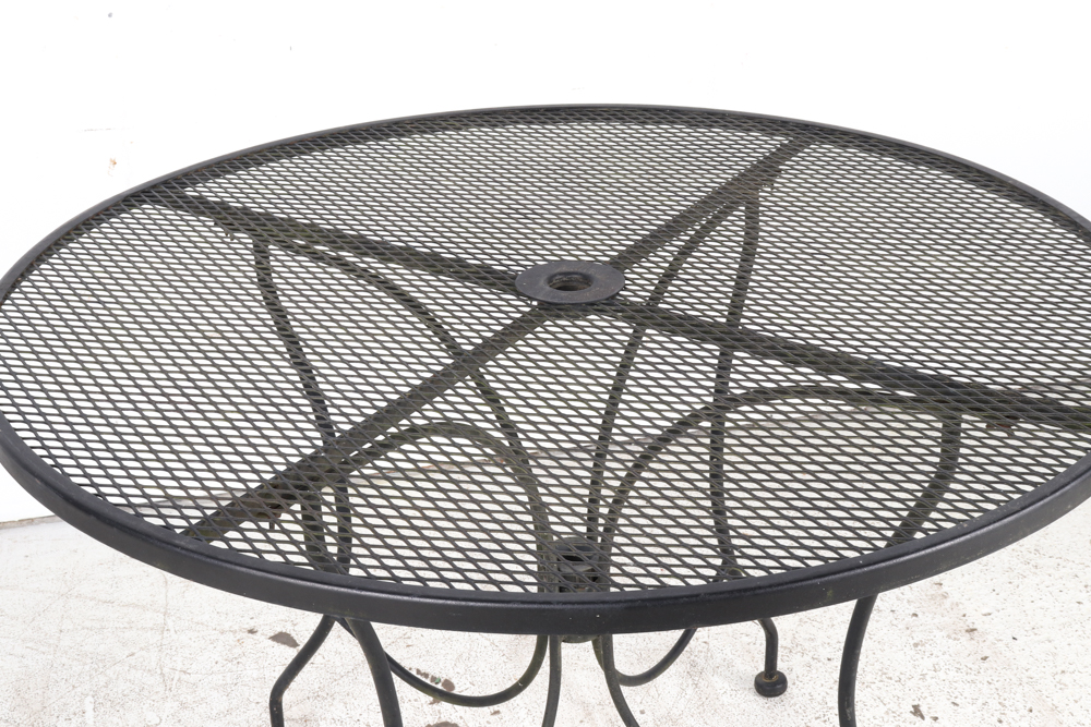 Black Metal Patio Table and Armchairs EBTH