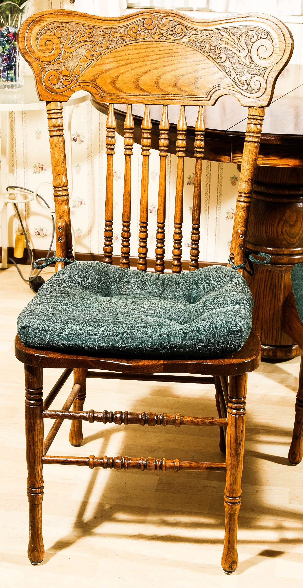 A Claw Foot Oak Dining Table and Chairs EBTH