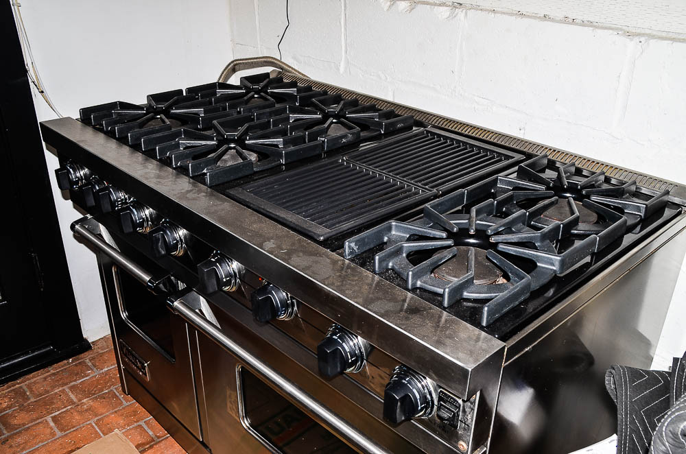 Viking Professional Gas Oven Range and Stove EBTH
