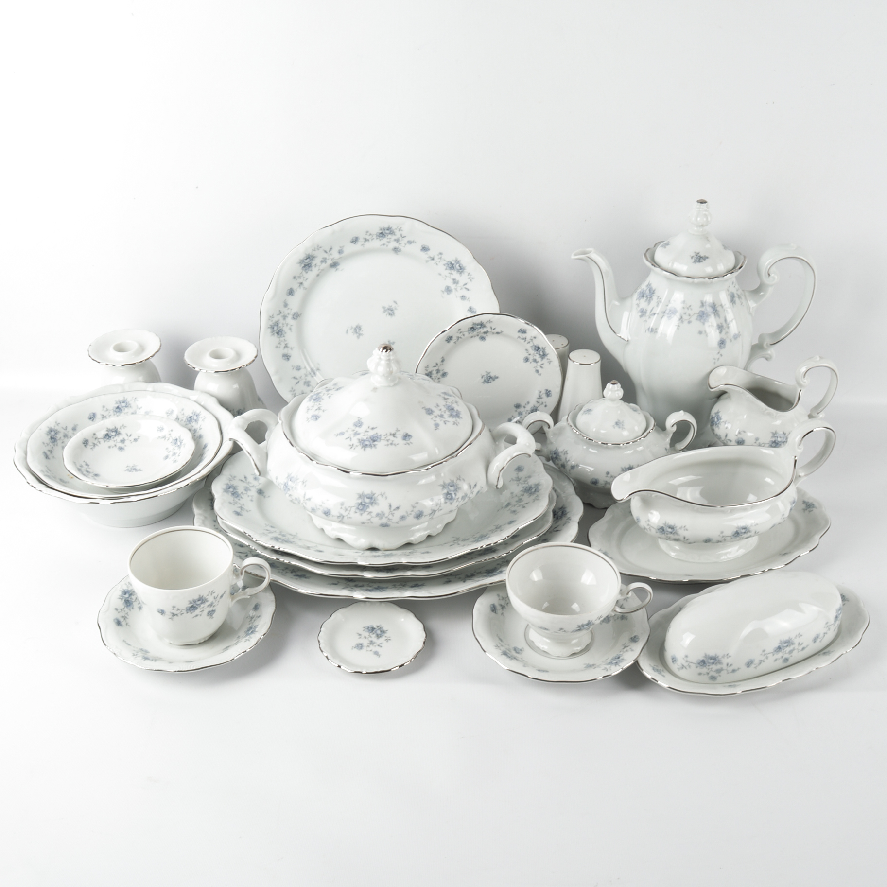 Johann Haviland Bavarian "Blue Garland" Porcelain Dinnerware EBTH