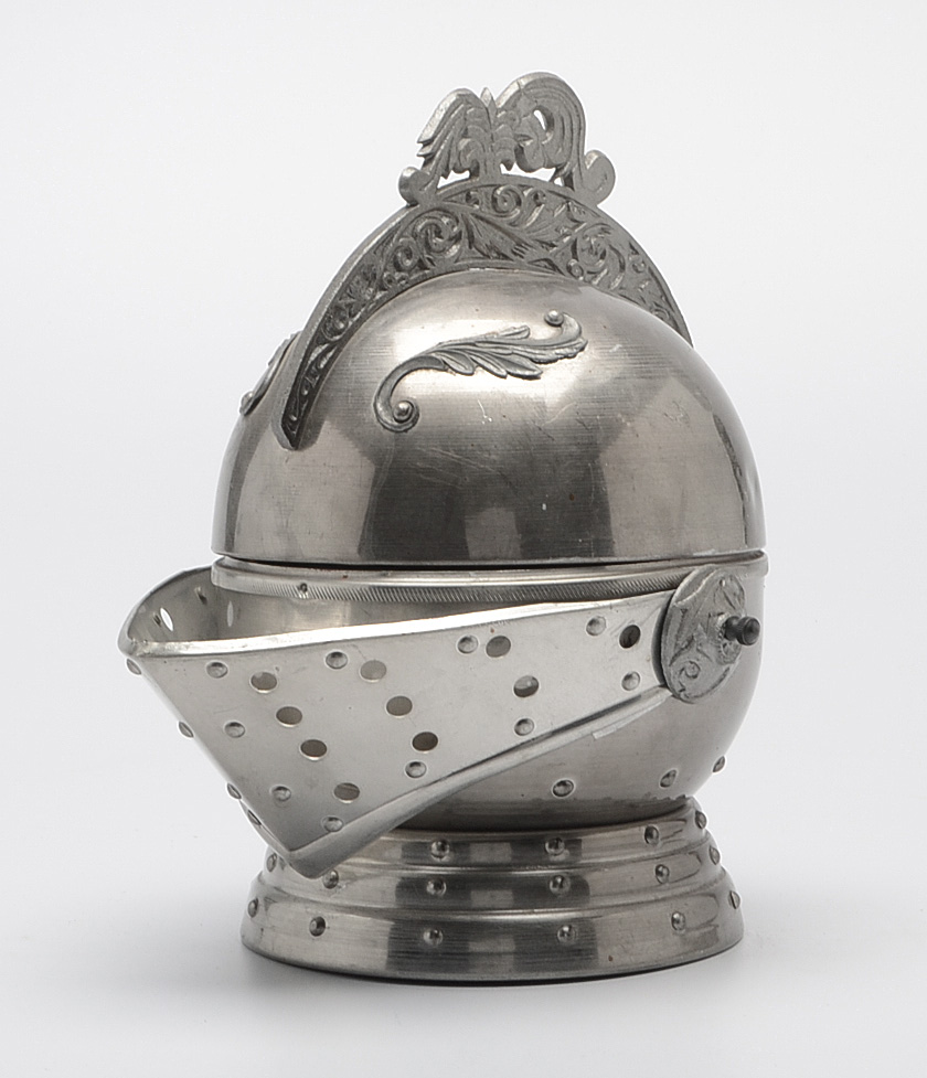 Vintage Tilsco Knights Helmet Bar Set EBTH