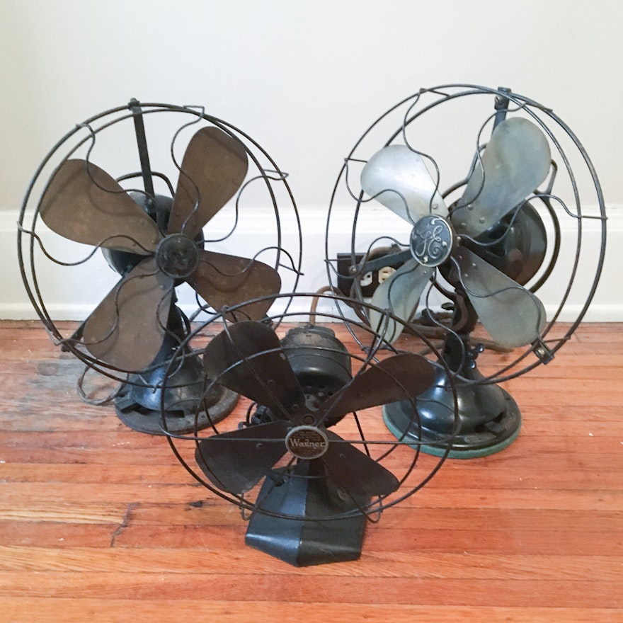 Three Vintage Desk Fans : EBTH Three Vintage Desk Fans ... - Three Vintage Desk Fans : EBTH