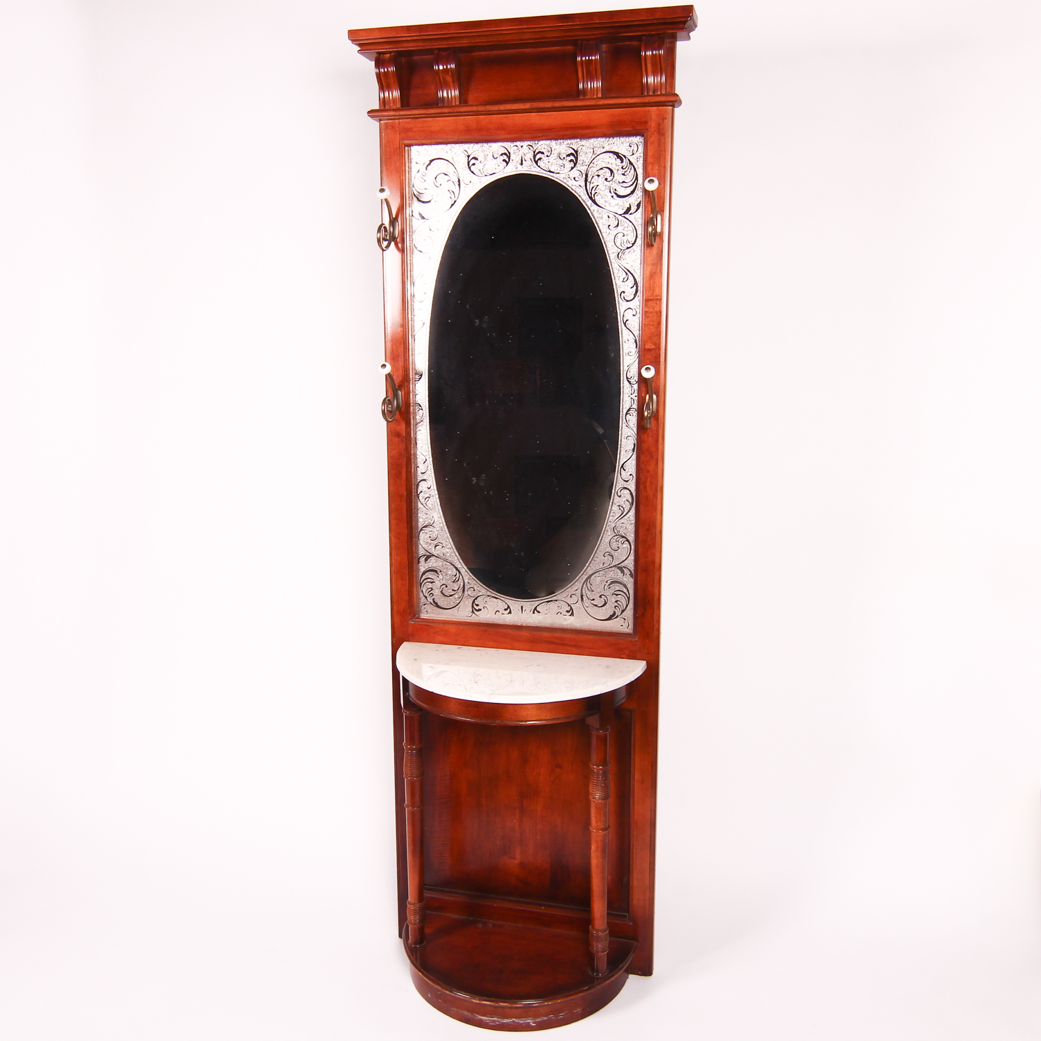 Victorian Style Hall Tree by Pulaski Furniture EBTH