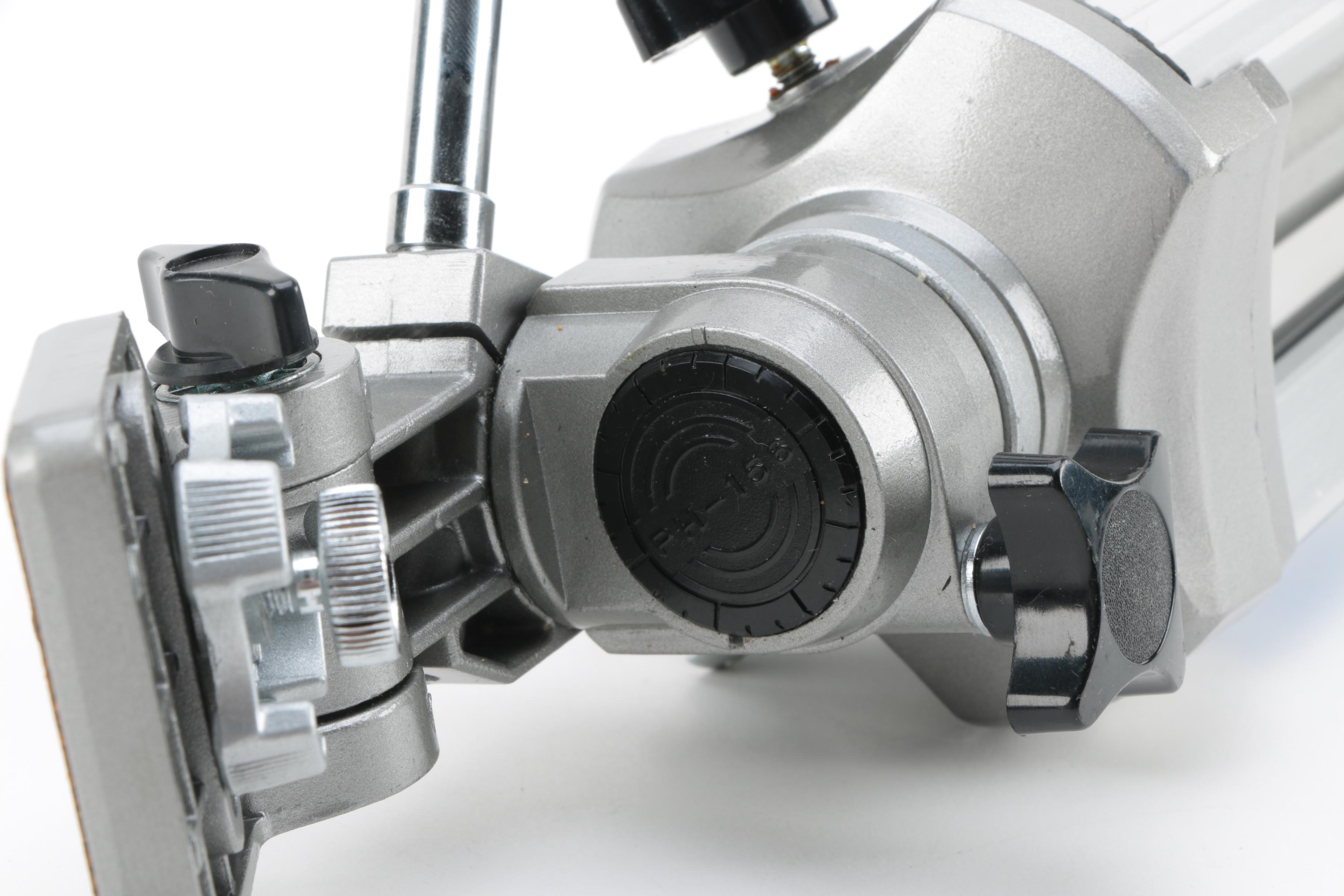 Albinar 122700 Tripod with Extendable Legs EBTH