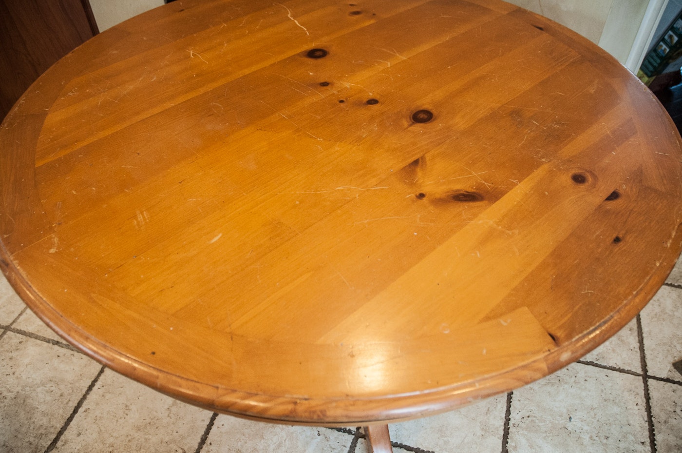 round pine kitchen table for sale