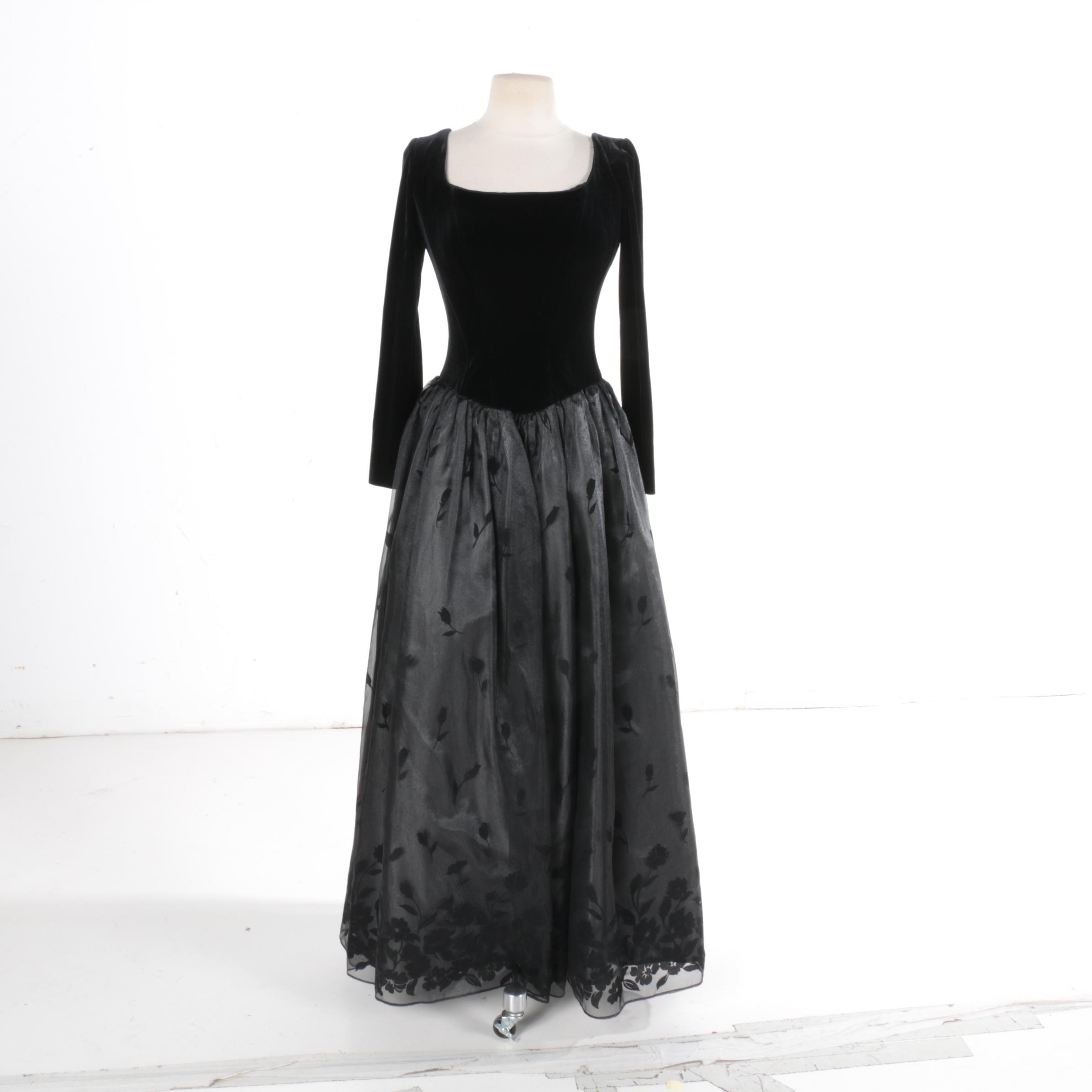 scott mcclintock black velvet dress