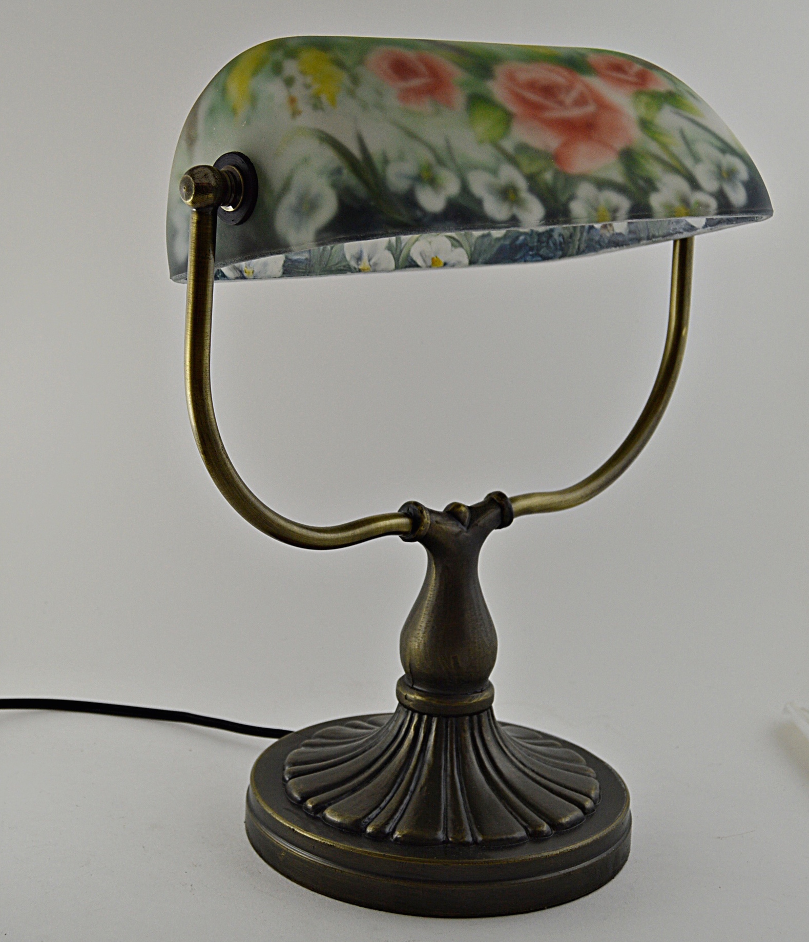 Victorian Style Desk Lamp with Hand Painted Glass Shade EBTH