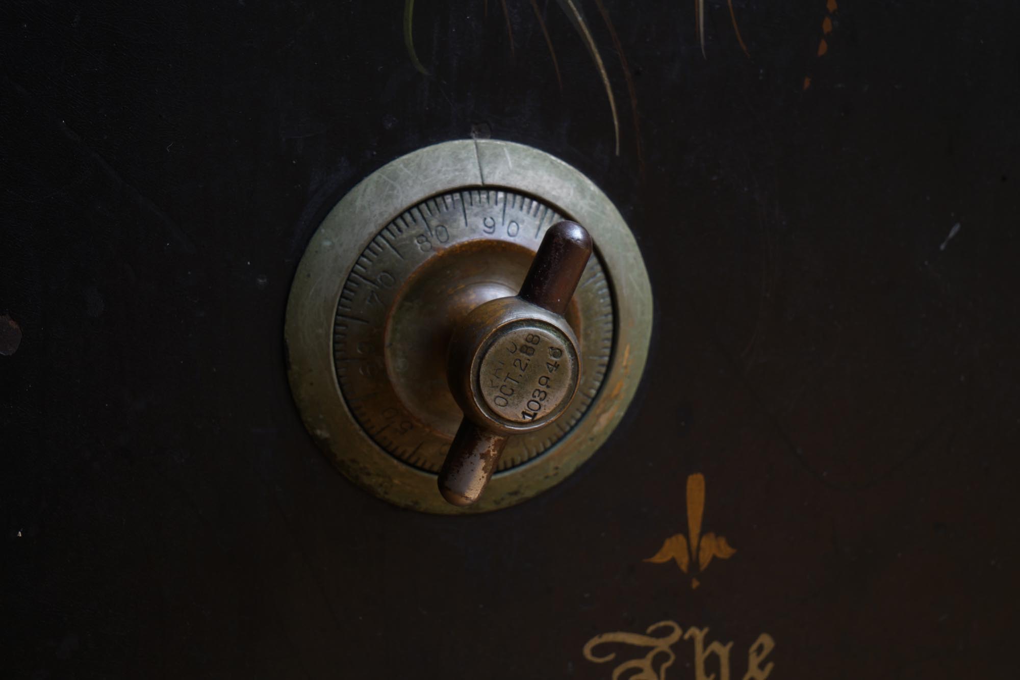 Late 19th Century Hand Painted Cast Iron Safe by The Victor Safe & Lock Co. EBTH