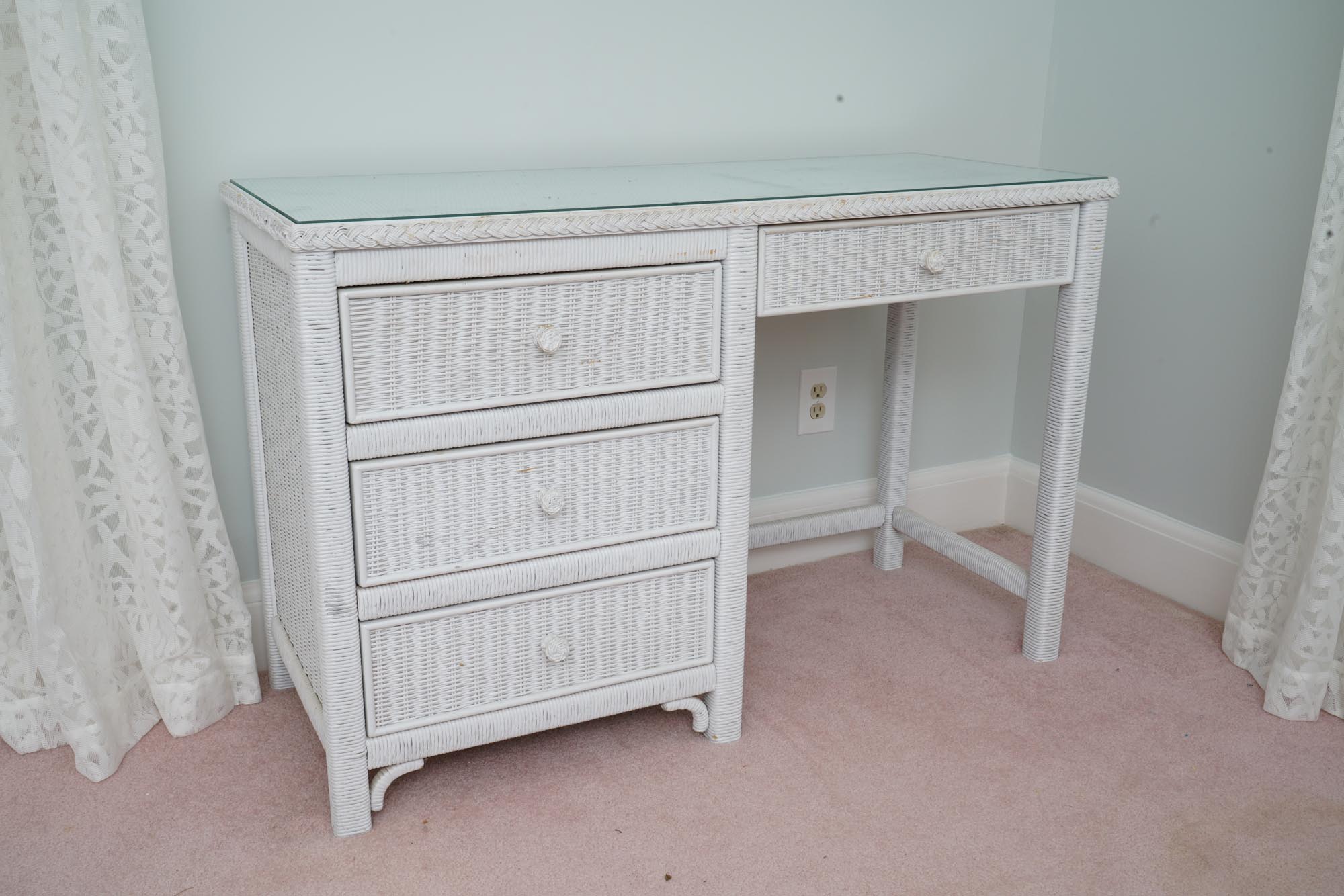 Henry Link Wicker Desk and Chair EBTH