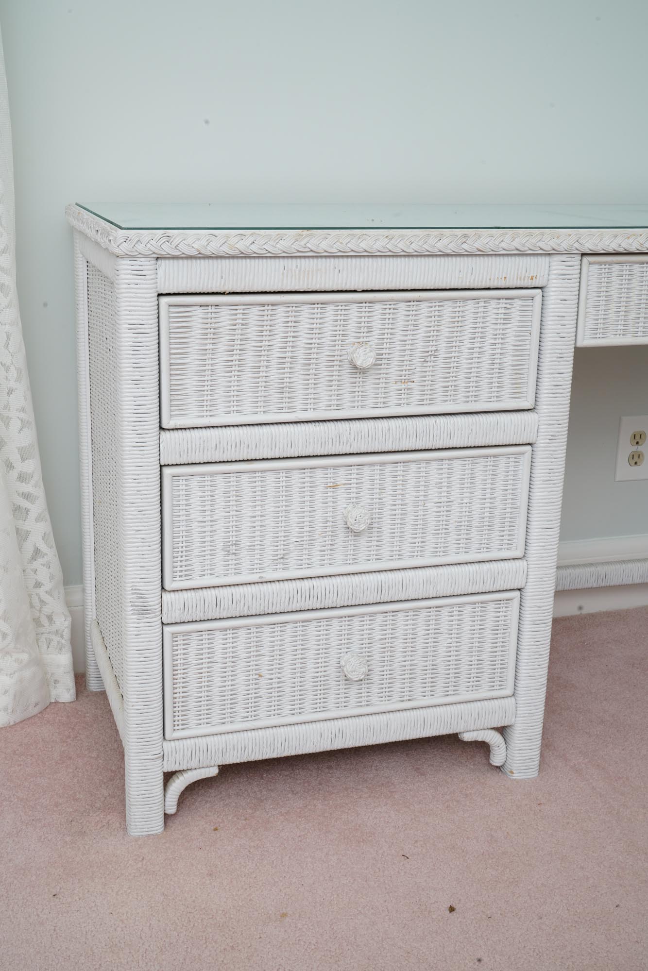 Henry Link Wicker Desk and Chair EBTH