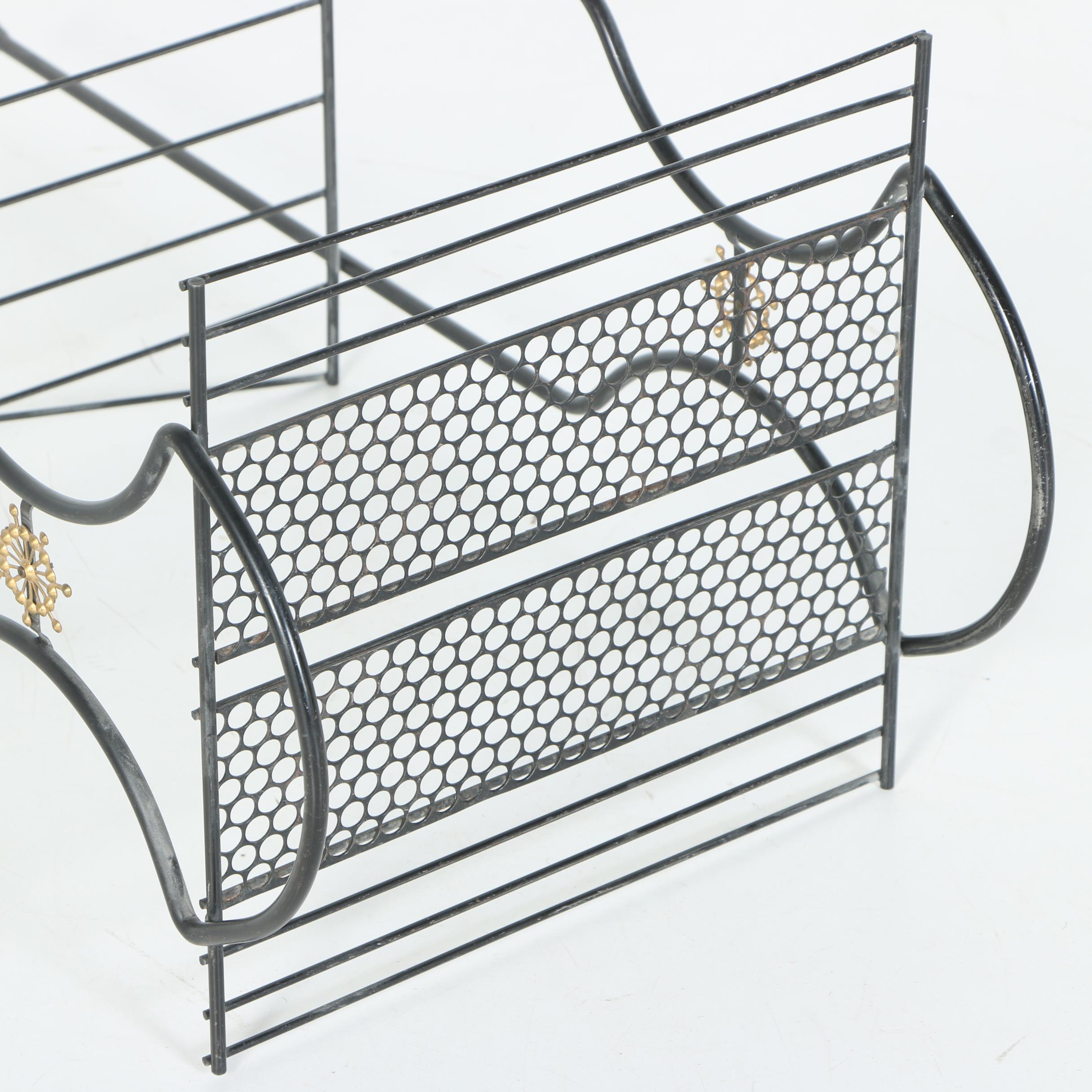 Black Metal Wire Stand EBTH