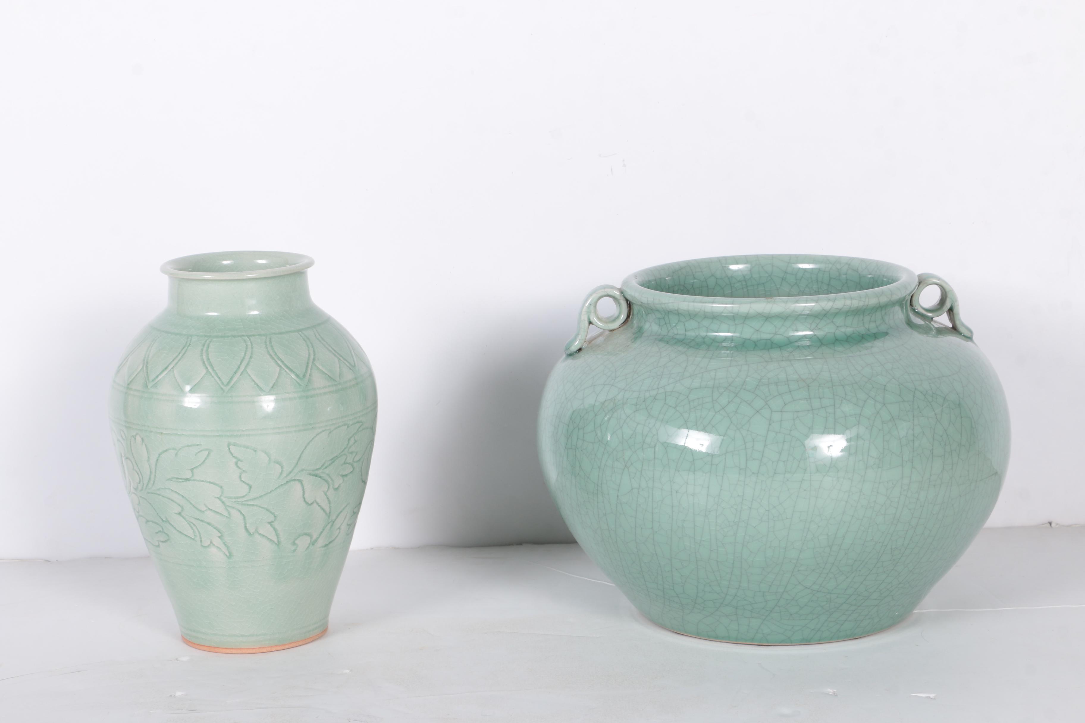 Art Pottery Vases Featuring Mengrai Kilns EBTH