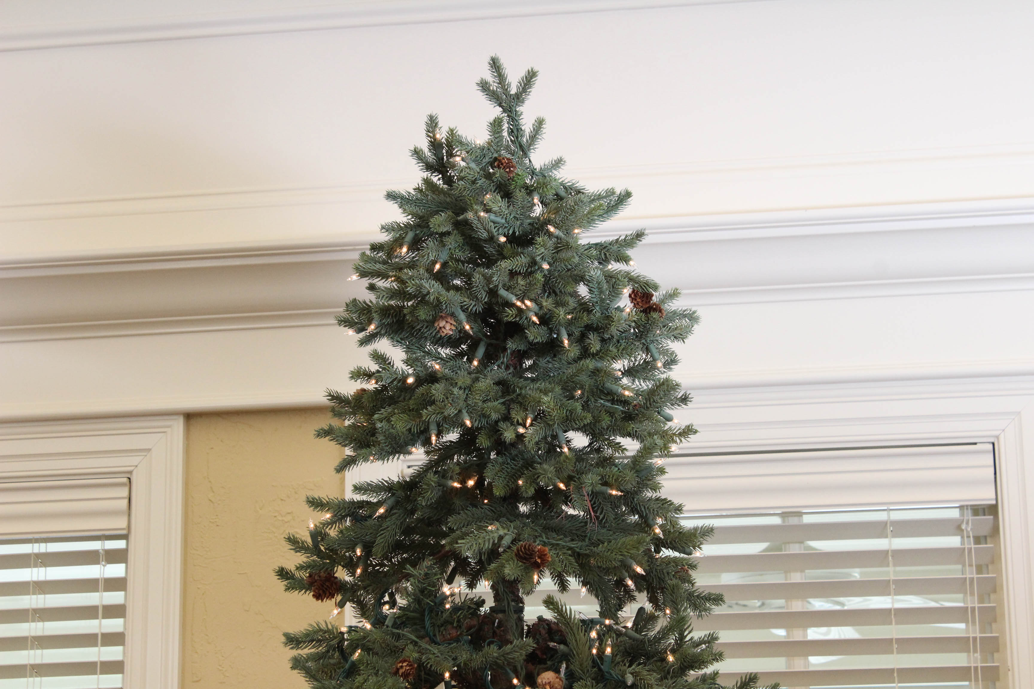 Frontgate Holiday Collection Christmas Tree EBTH