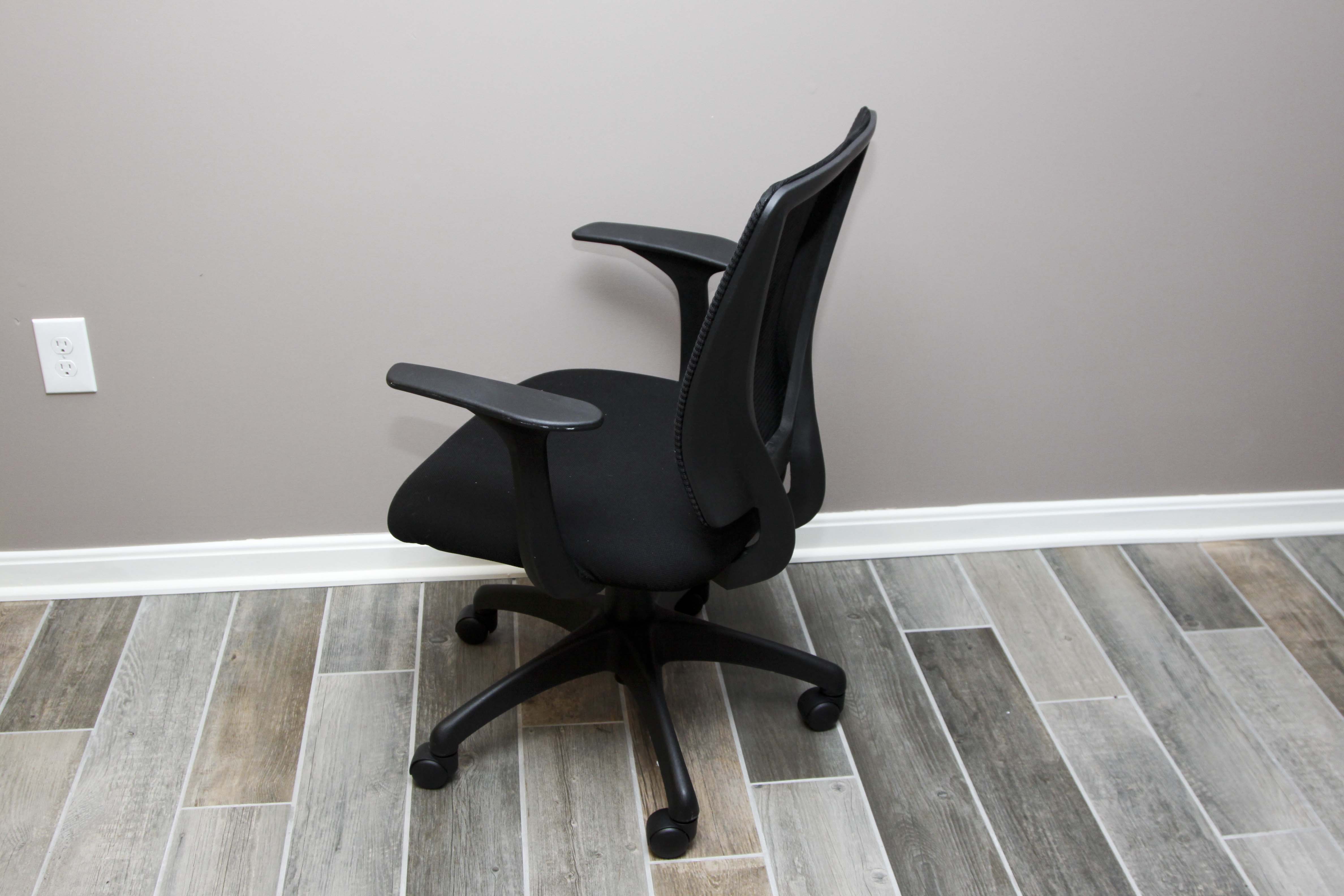 Youth Desk with Chair EBTH